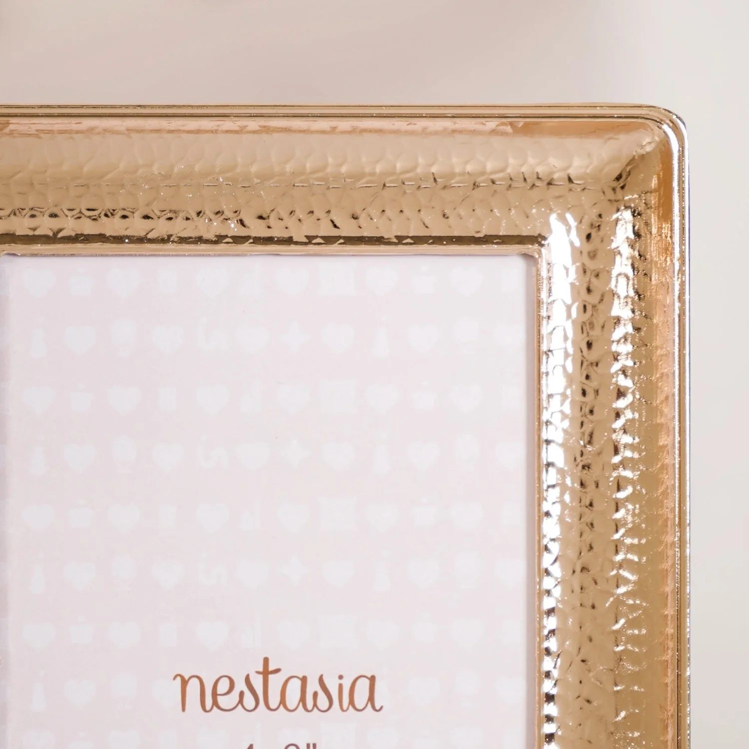 Classic Gold Bevelled Medium Photo Frame 10x15cm - Image 2