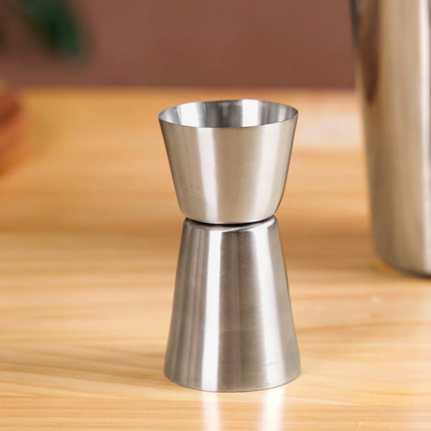 Classic Stainless Steel Peg Measure And Cocktail Shaker Set - Image 7