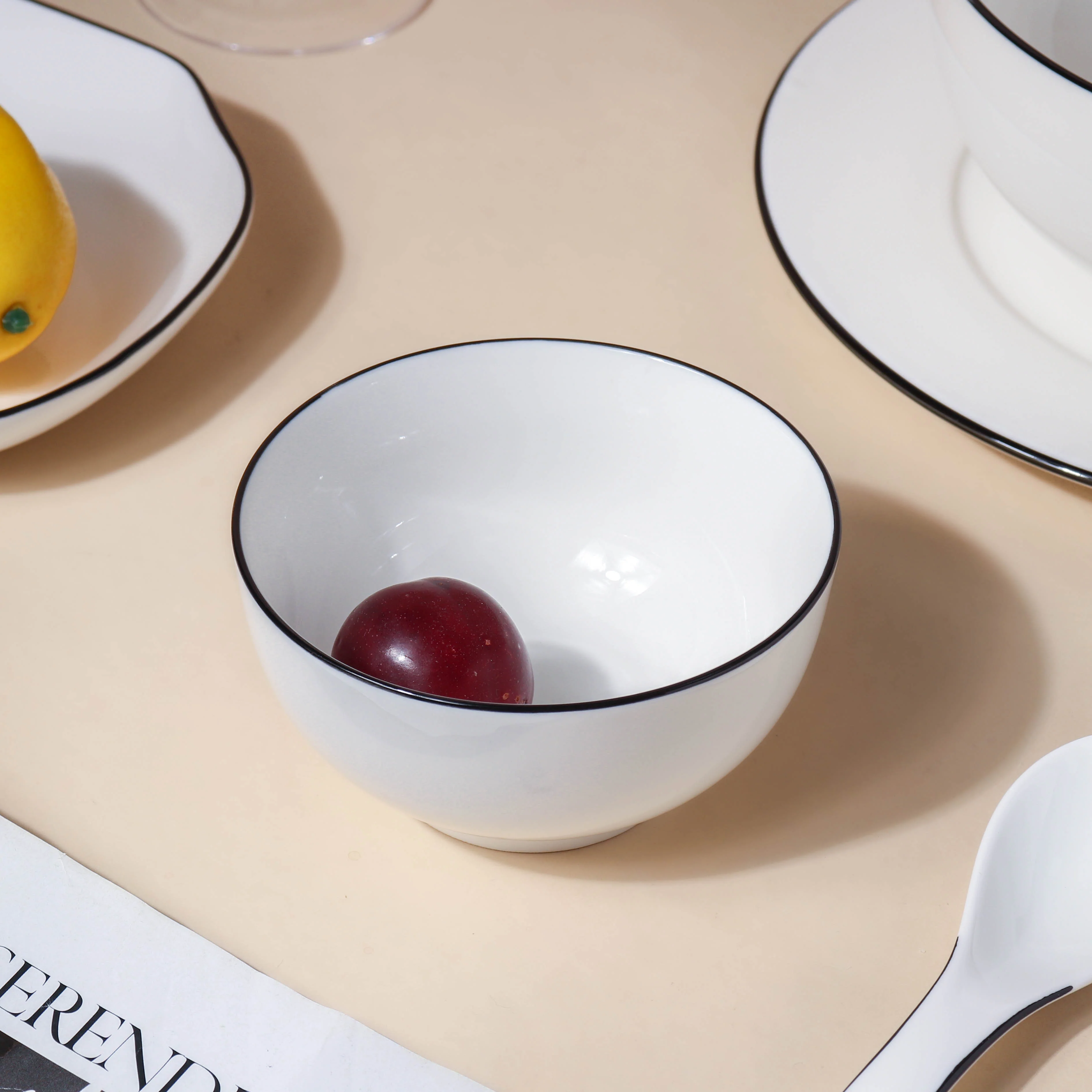 Classic White 36 Piece Dinner Set For 8 - Image 19