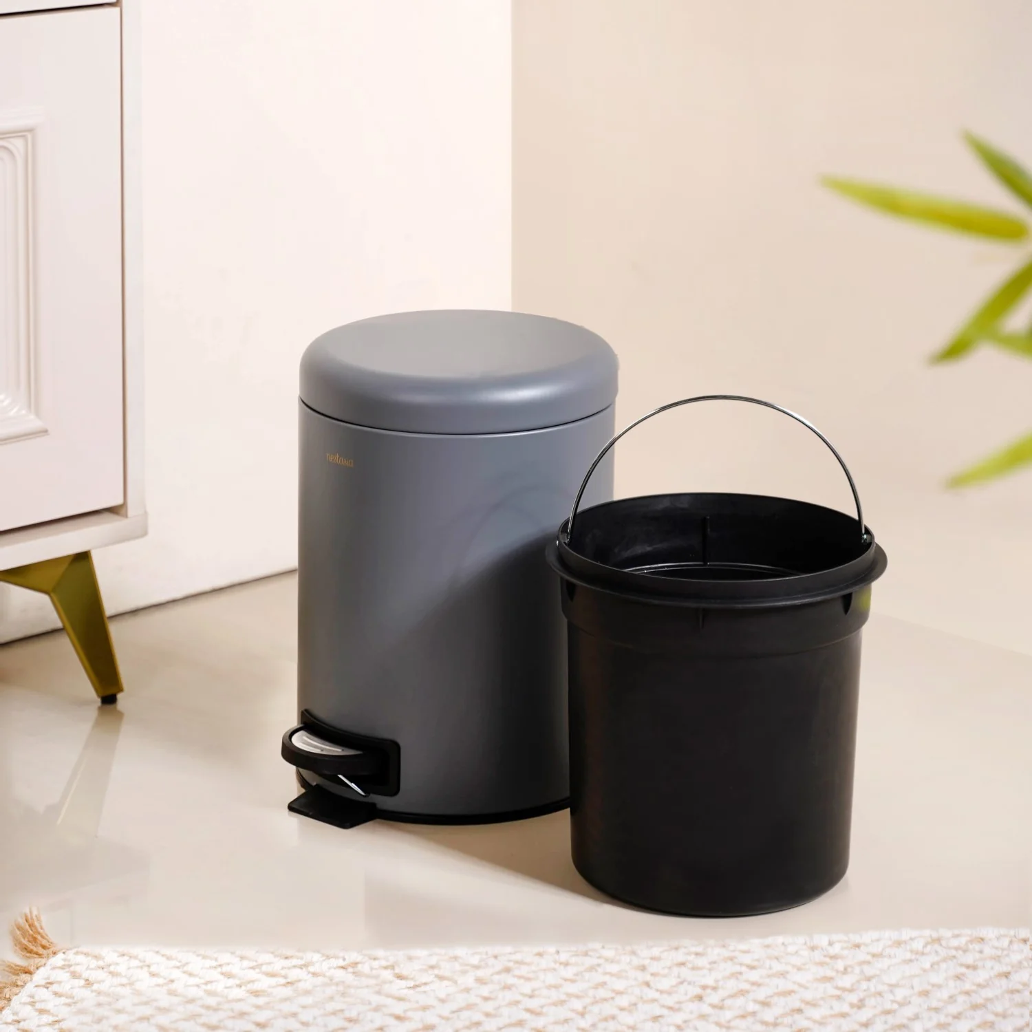 Clean Curve Metal Dustbin With Removable Bucket Grey 5000ml - Image 10