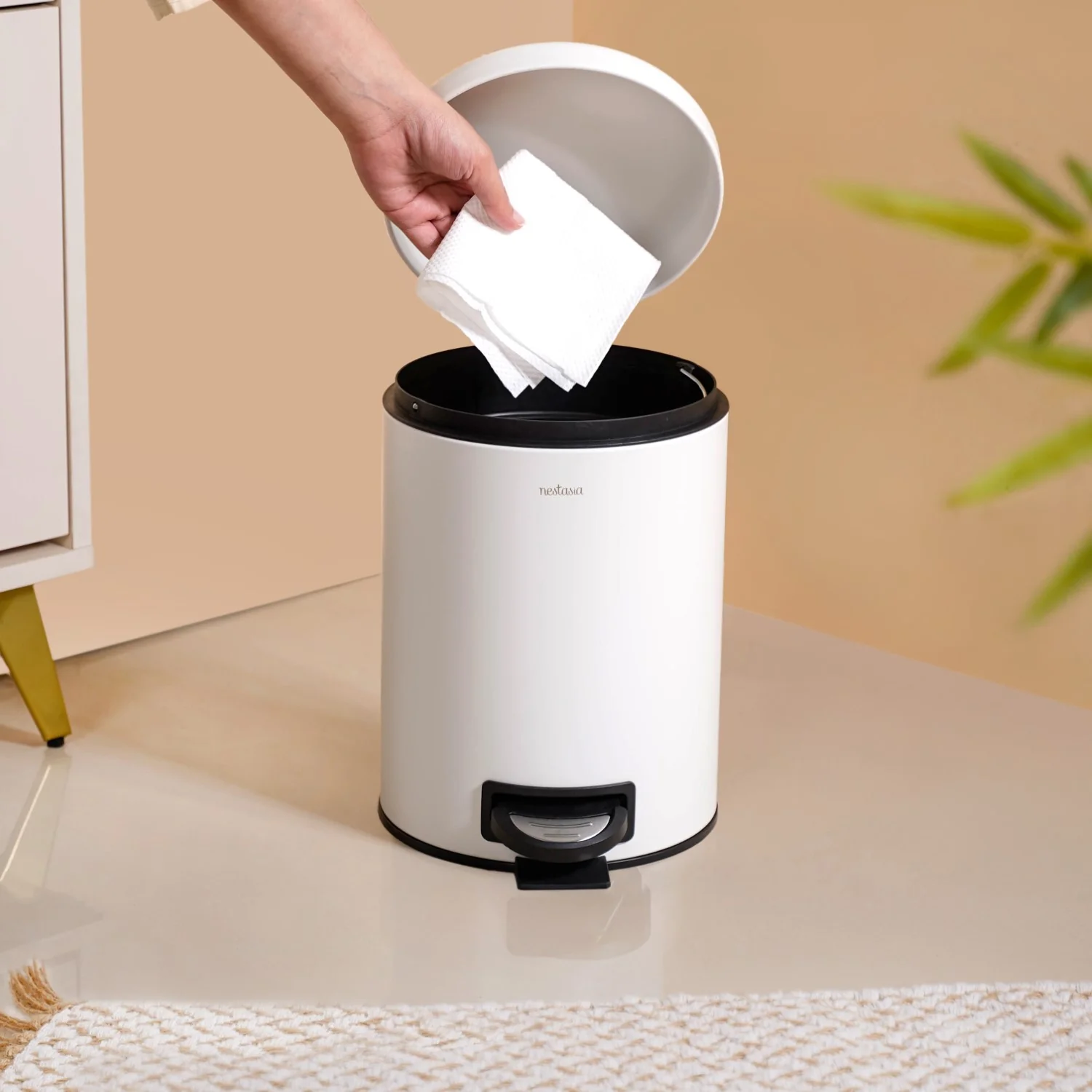 Clean Curve Metal Dustbin With Removable Bucket White 5000ml - Image 2