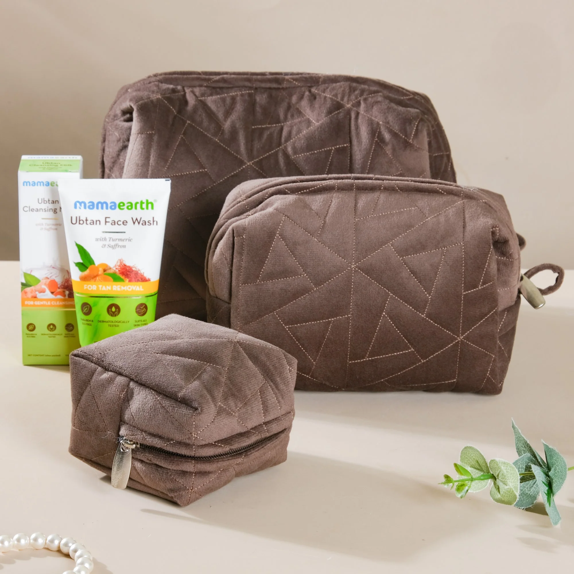 Cocoa Brown Festive Ready Gift Hamper Set Of 3 - Image 2