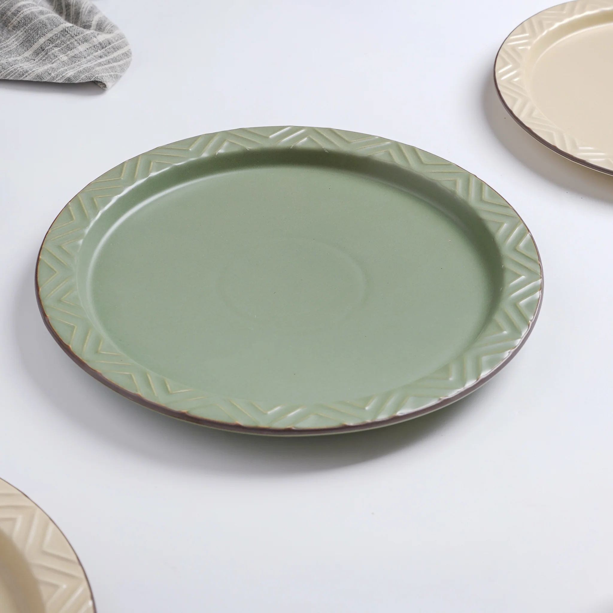Coloured Dinner Plate - Image 11