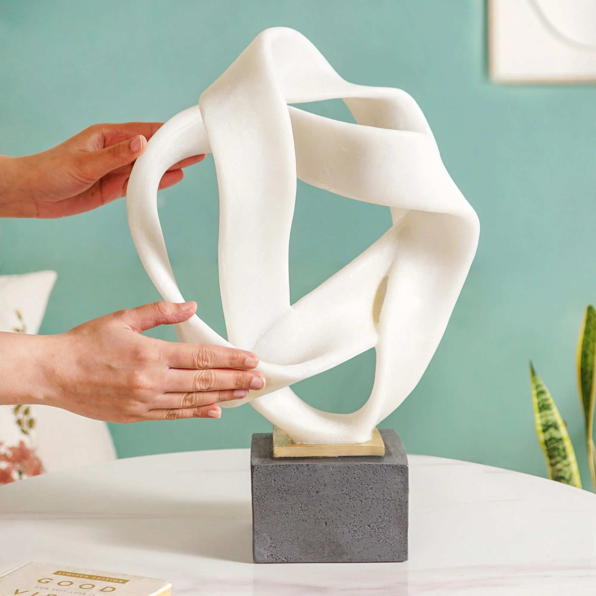 Contemporary Endless Loop Artistic Figurine Large - Image 2