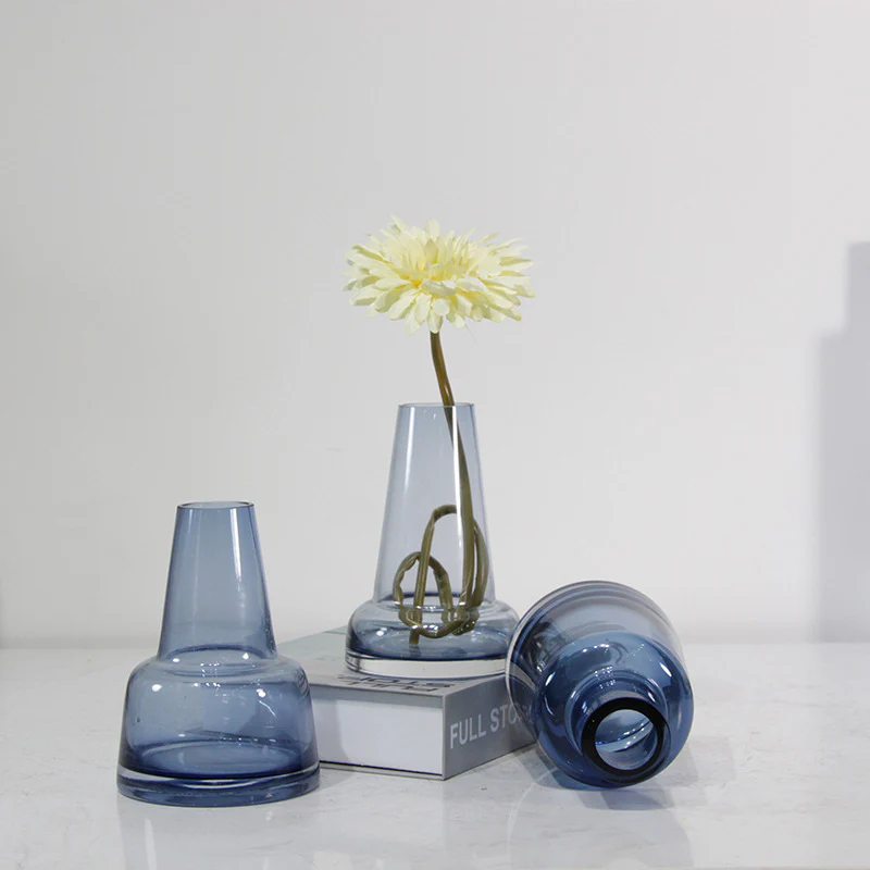 Contemporary Flower Vase - Image 4