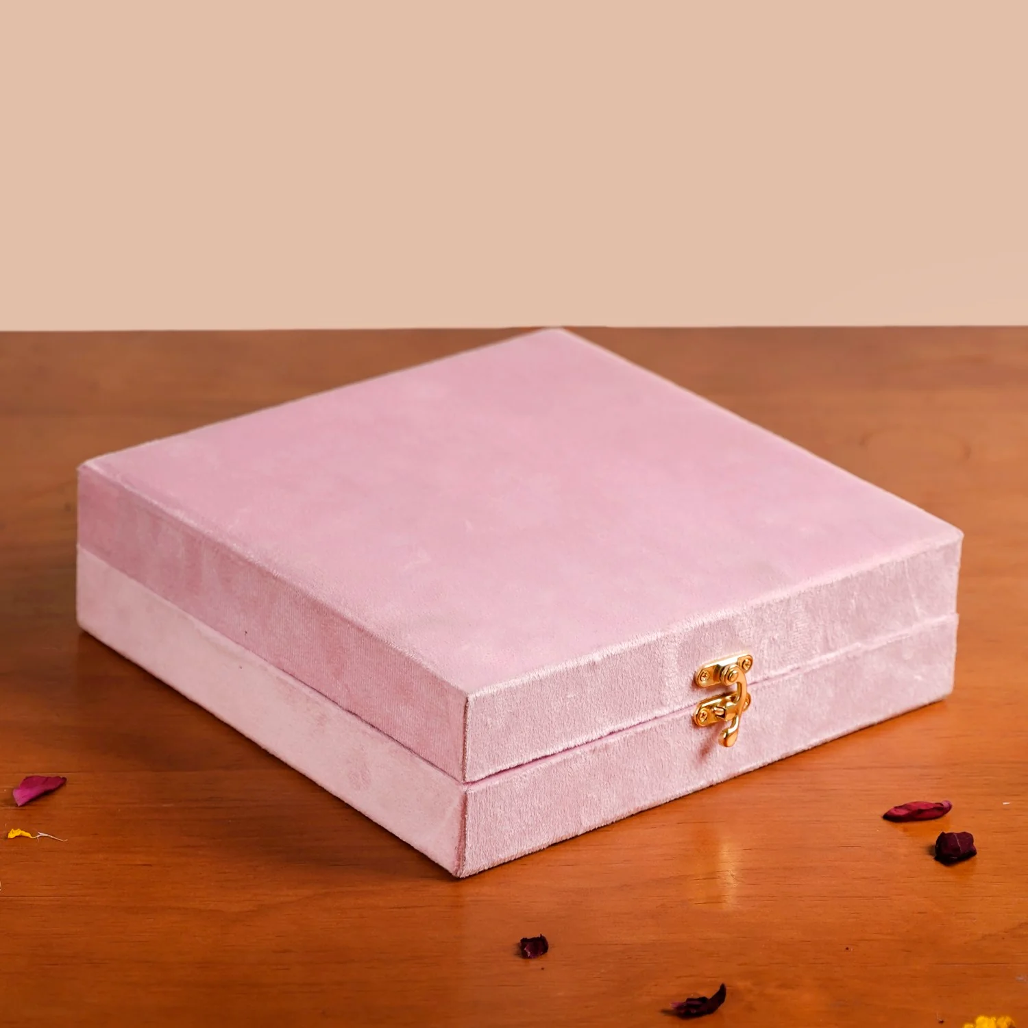 Contemporary Ganesha Pooja Thali Set Of 4 - Image 10