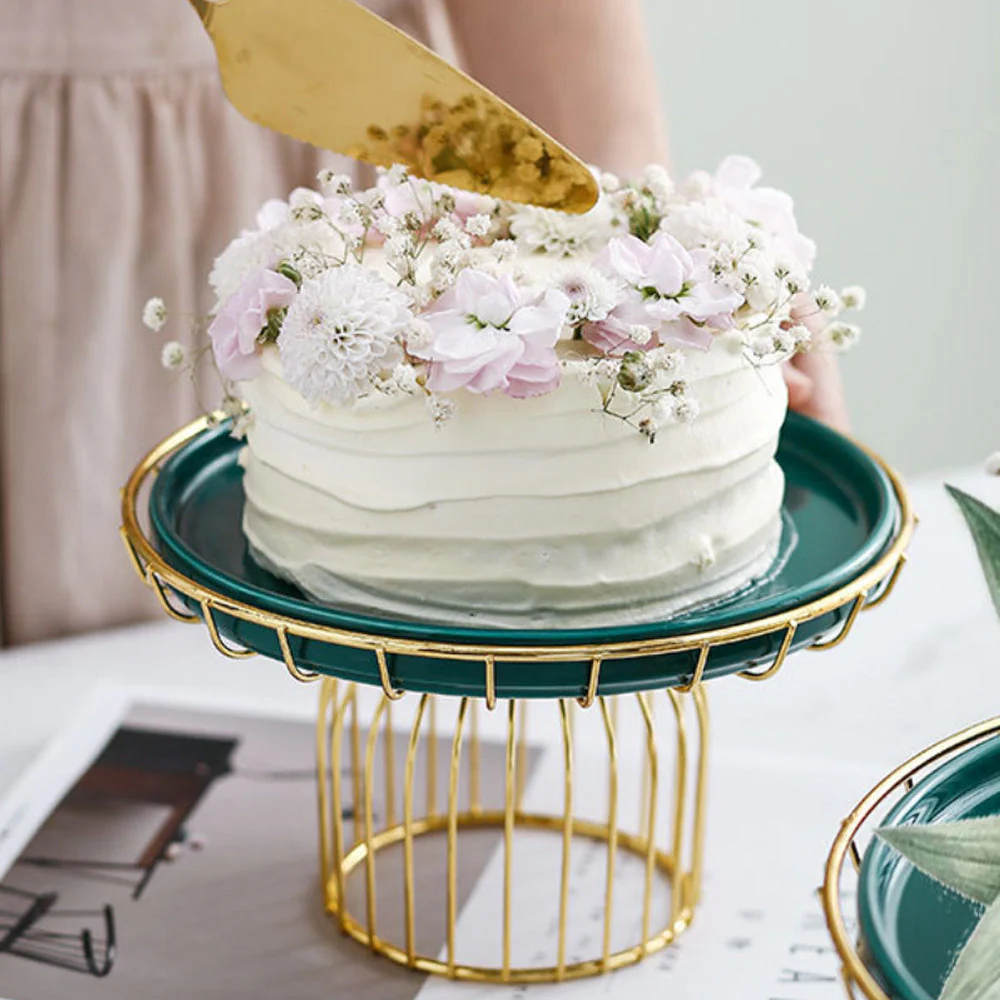 Cake Stand With Lid 11 inch - Image 2