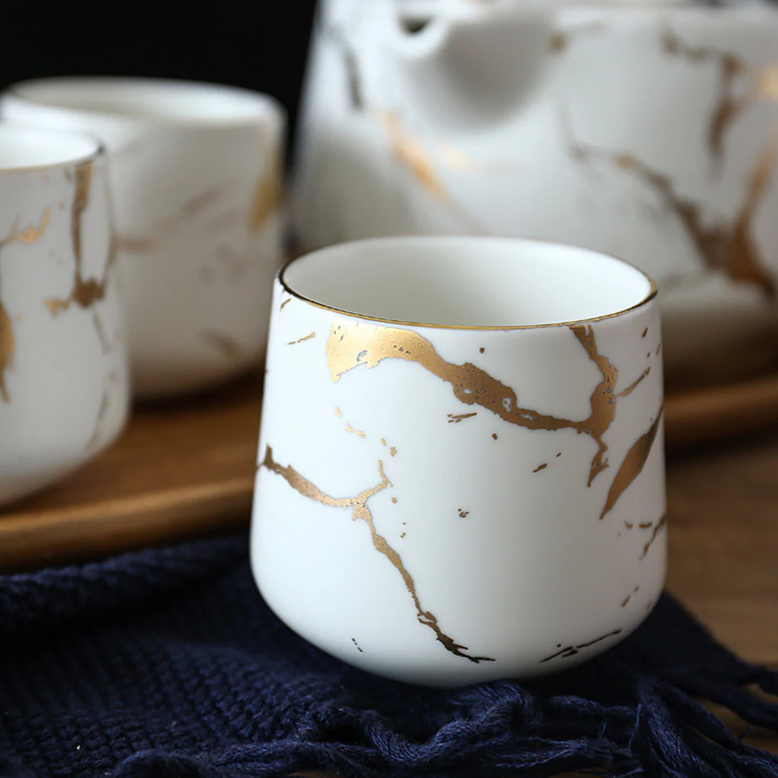 Marble White Gold Tea Set - Image 3
