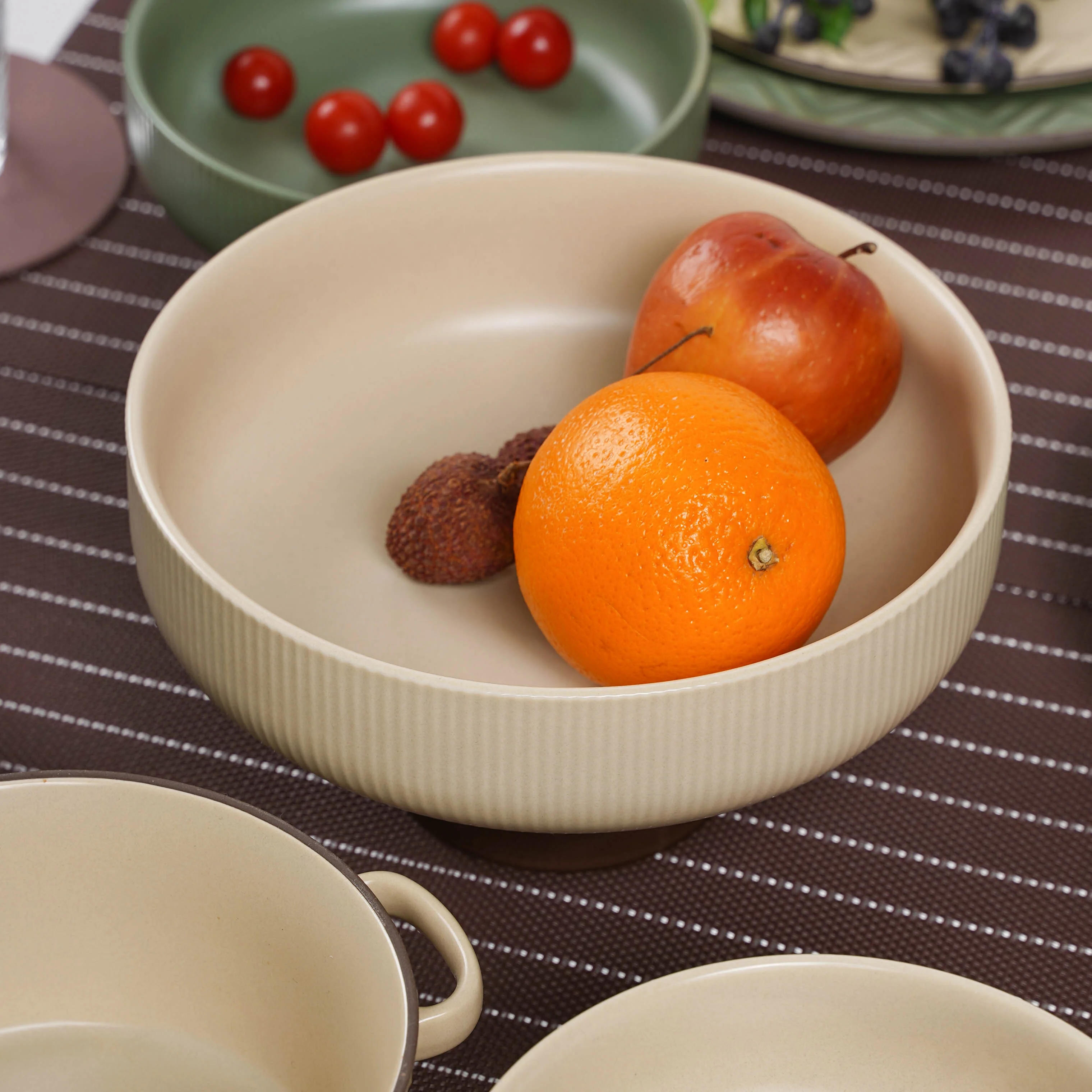 Crème De La Crème Fruit Bowl Small - Image 5