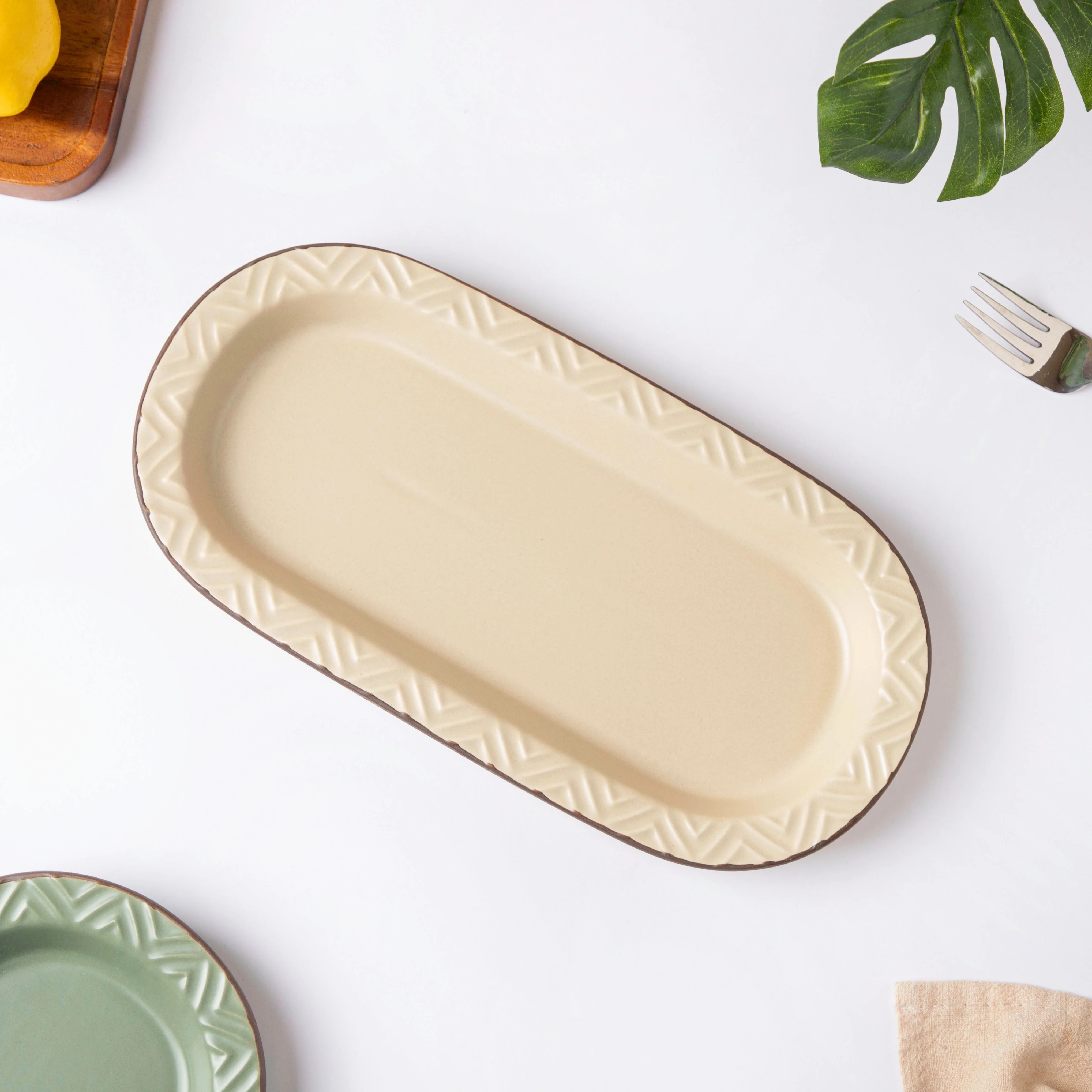 Crème De La Crème Long Plate 12 Inch - Image 3
