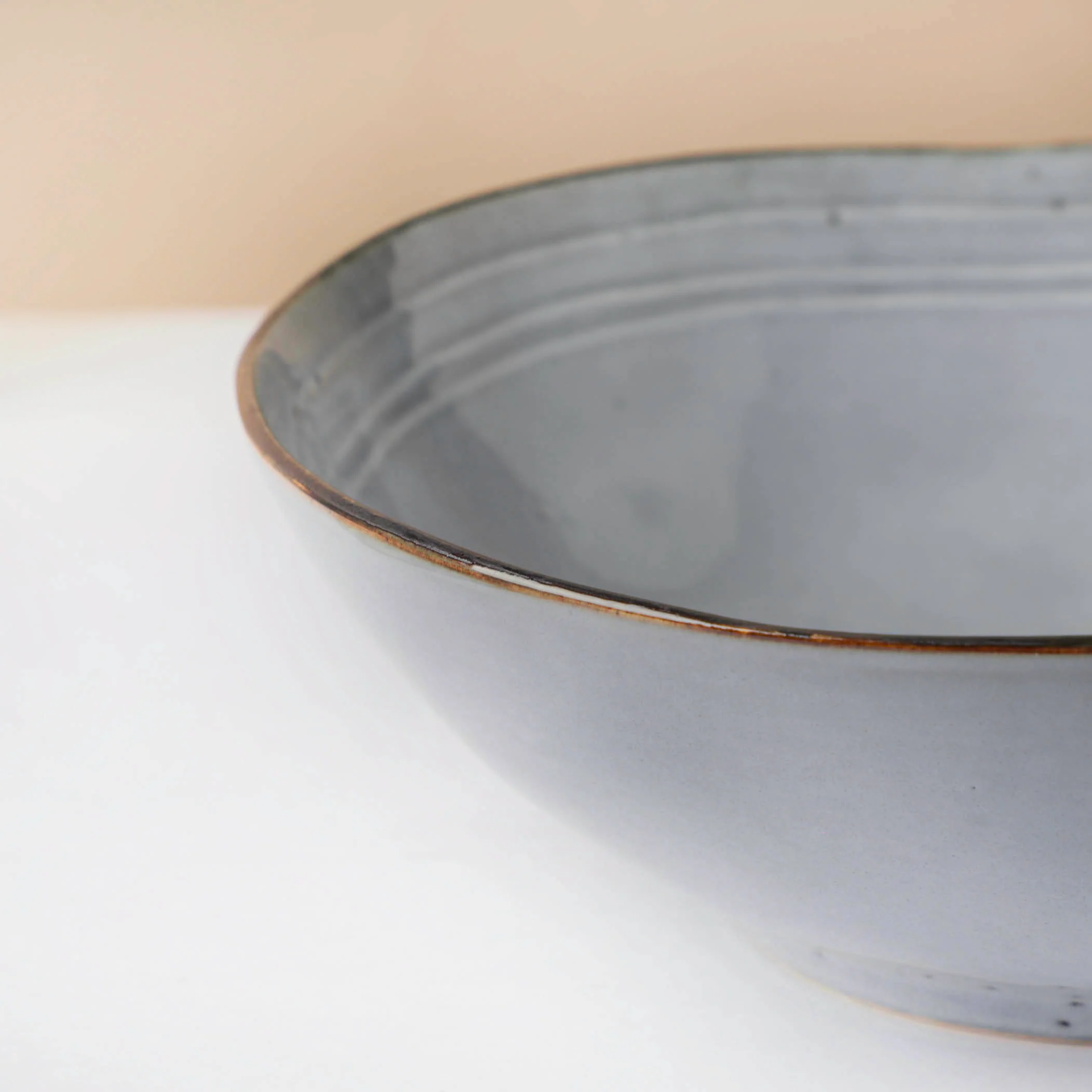 Criselda Grey Wavy Rimmed Serving Bowl 9.5 Inch 1.5 L - Image 5