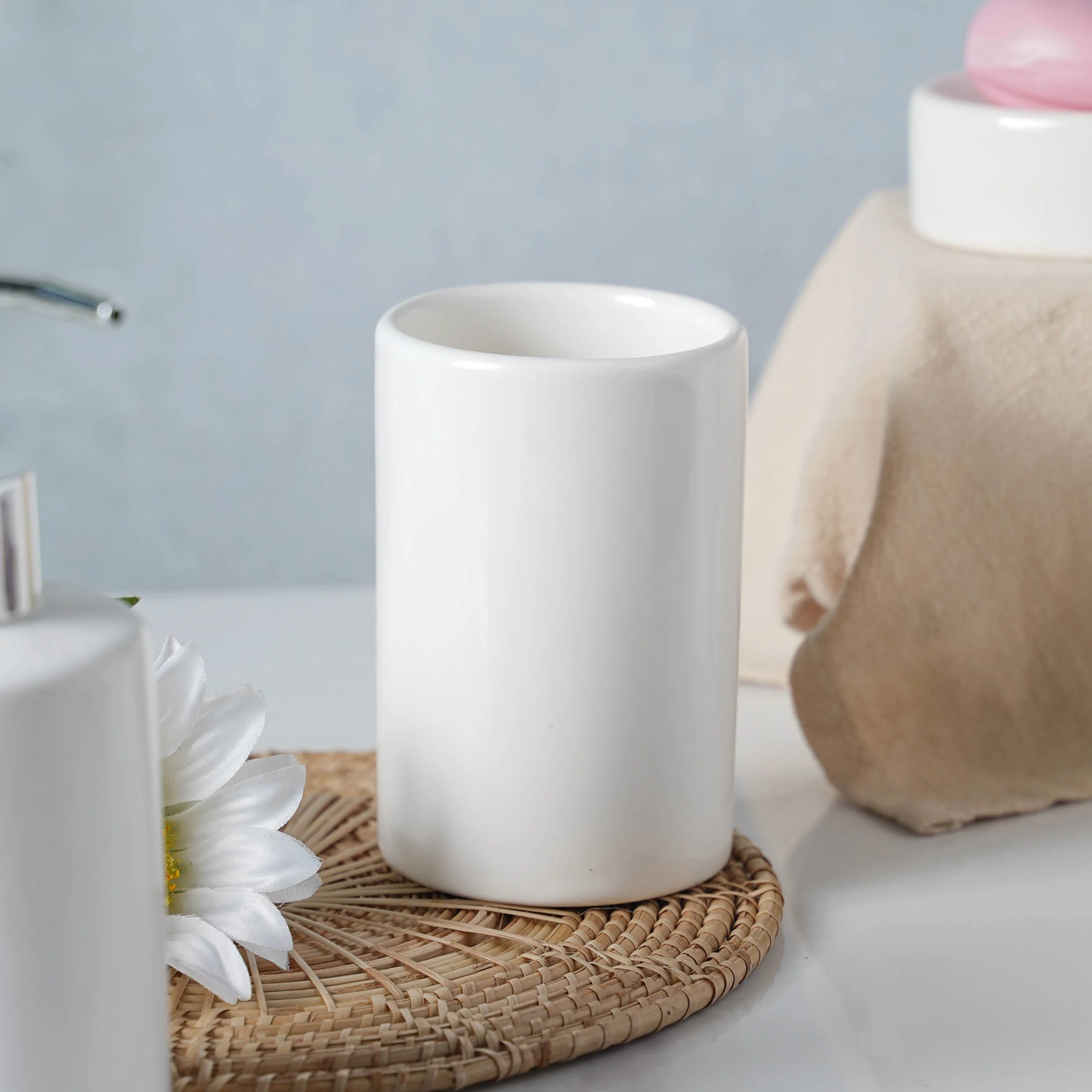 Crisp White Ceramic Bathroom Set - Image 6