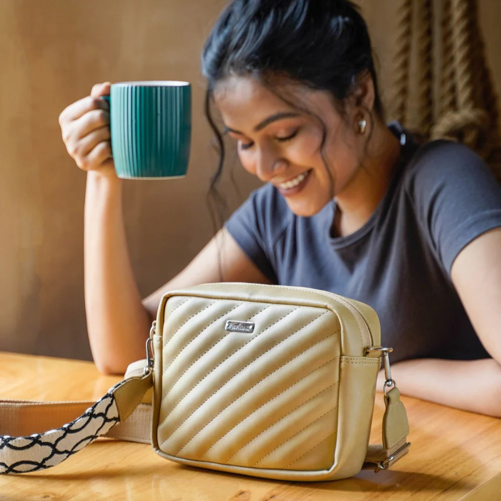 Crossbody Bag Beige - Image 3