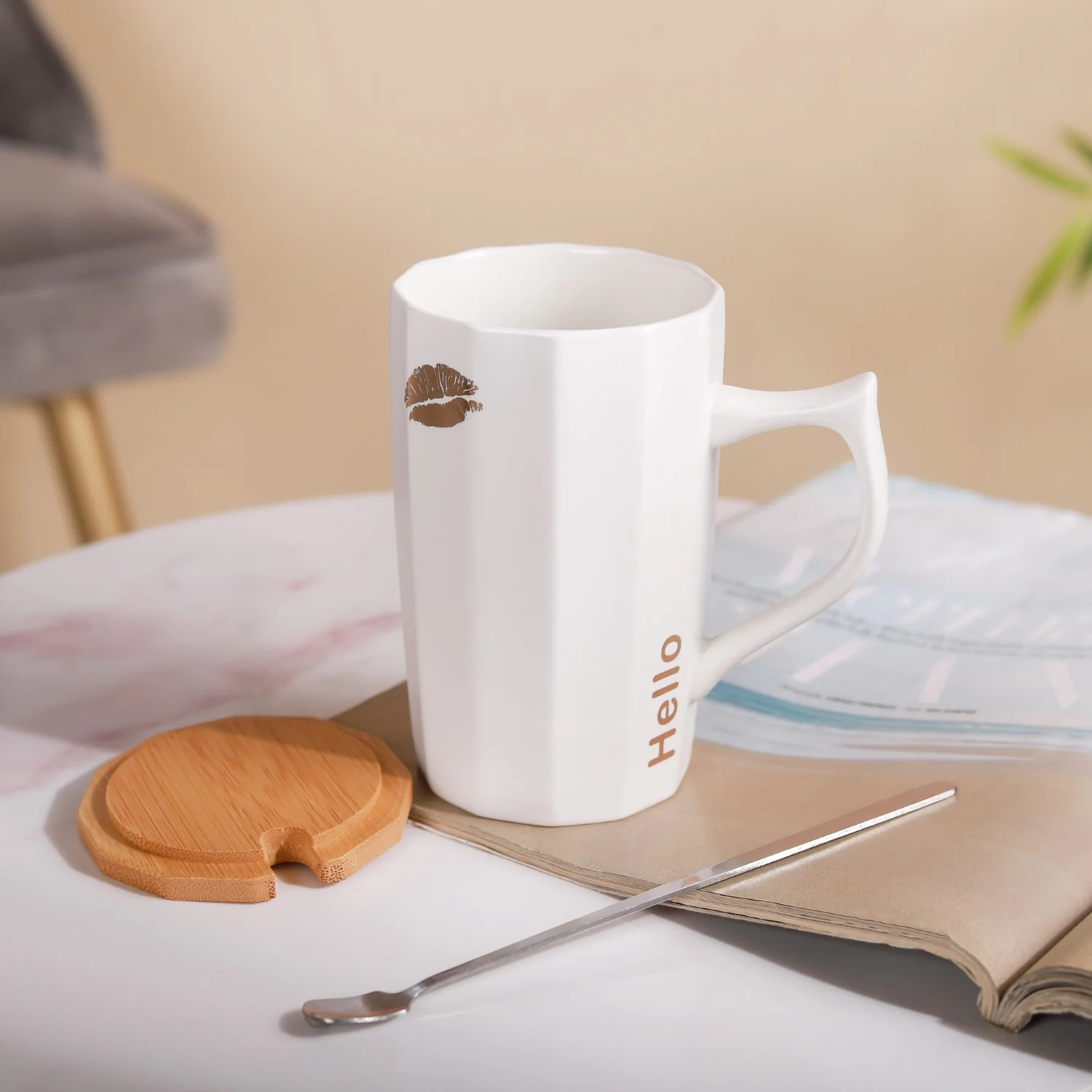 Cup With Lid and Spoon - Image 3