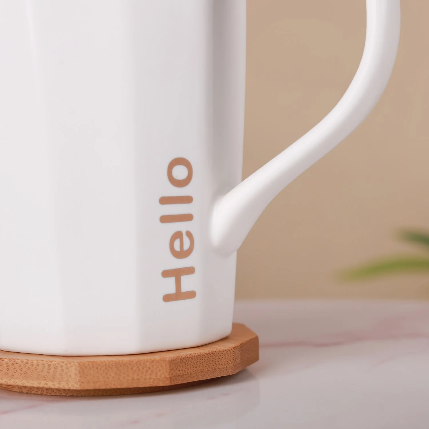 Cup With Lid and Spoon - Image 4