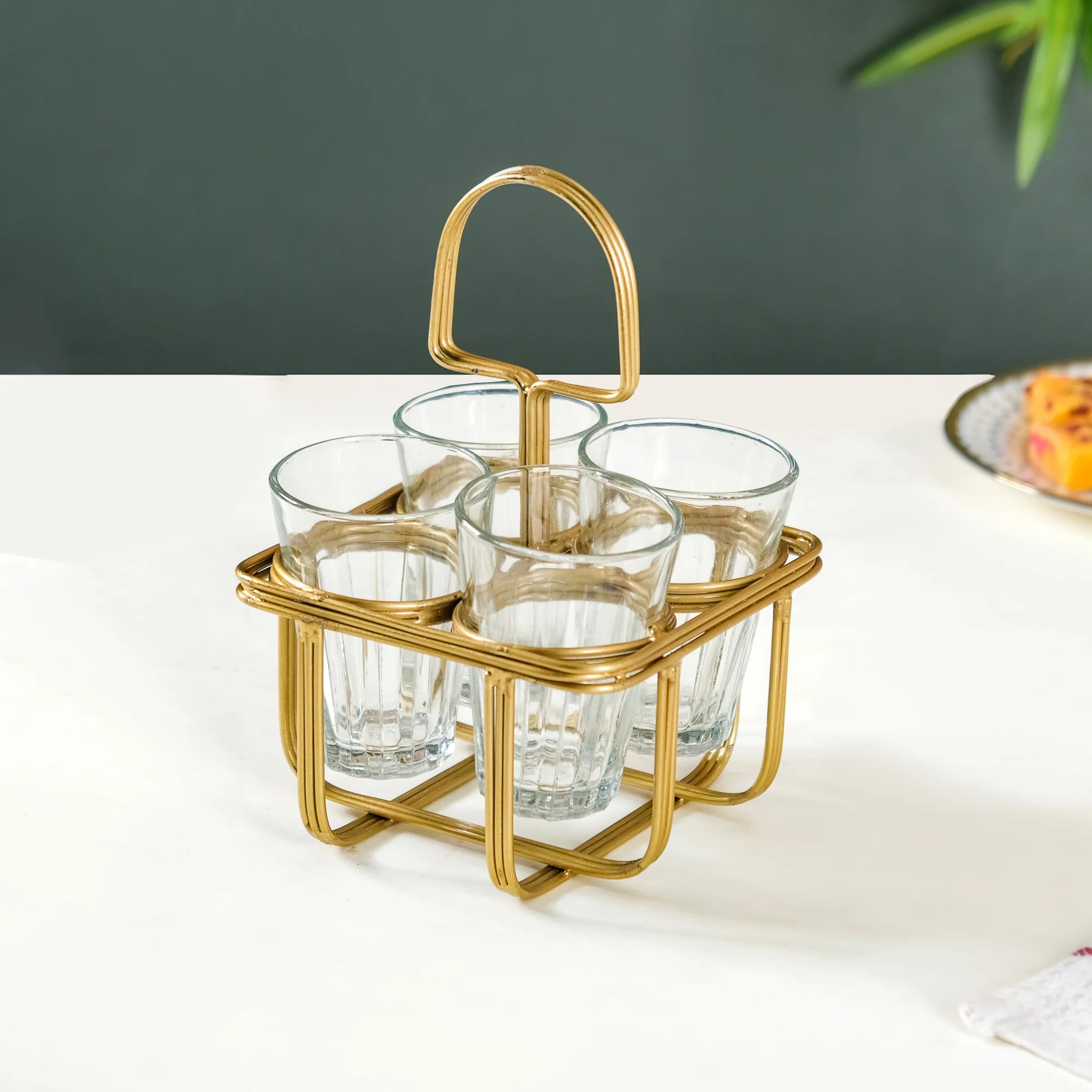 Cutting Chai Glass Set Of 4 With Gold Metal Stand - Image 8