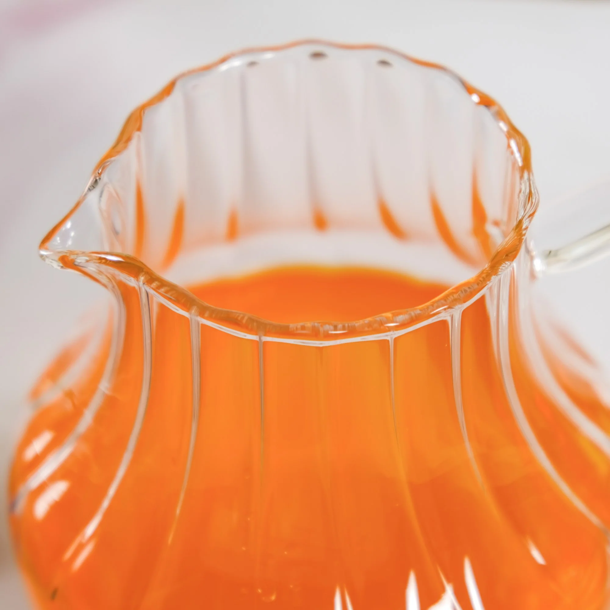 Morning Pour Borosilicate Juice Jug 1200ml - Image 5