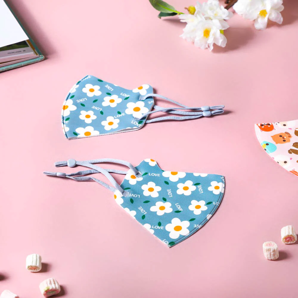 Daisy Print Face Mask With Adjustable Straps Blue Set Of 2 - Image 4