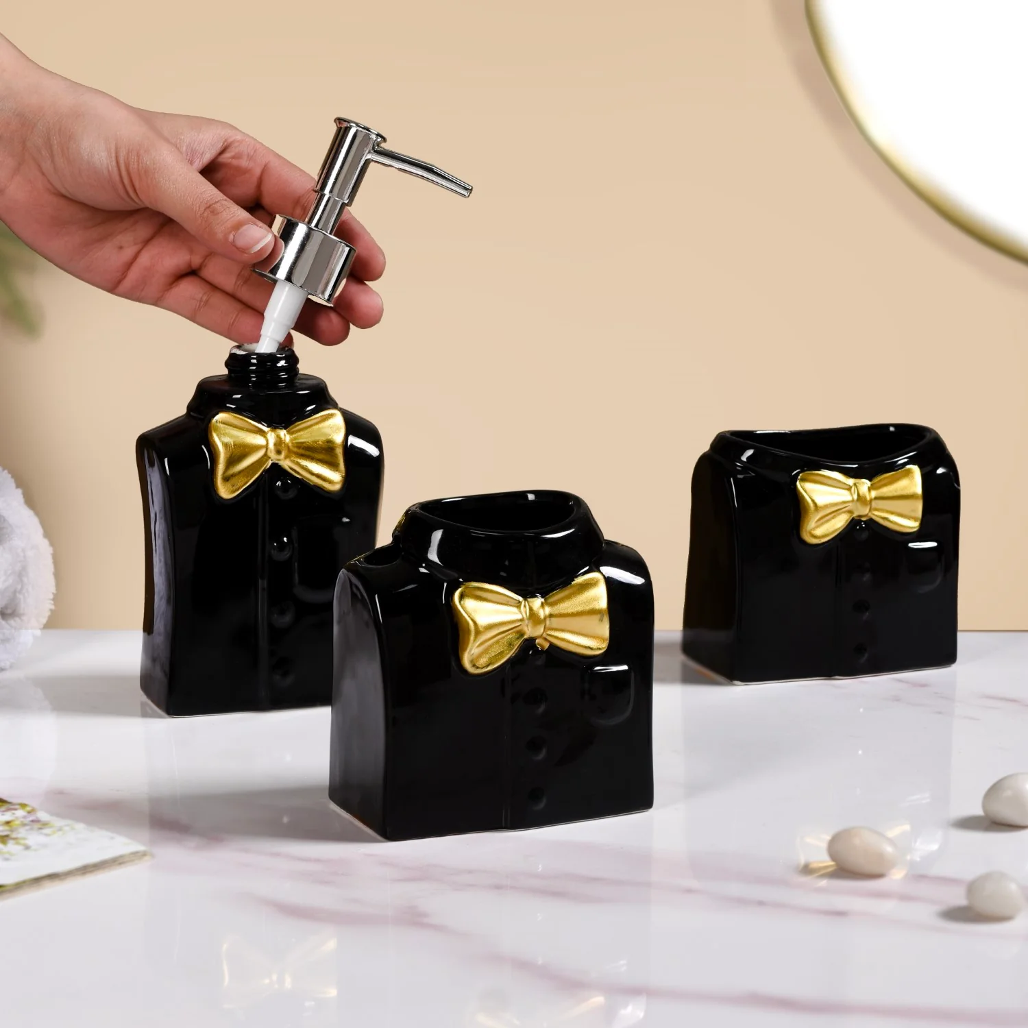 Dapper Shirt With Bow Ceramic Bath Set Of 3 Black - Image 2