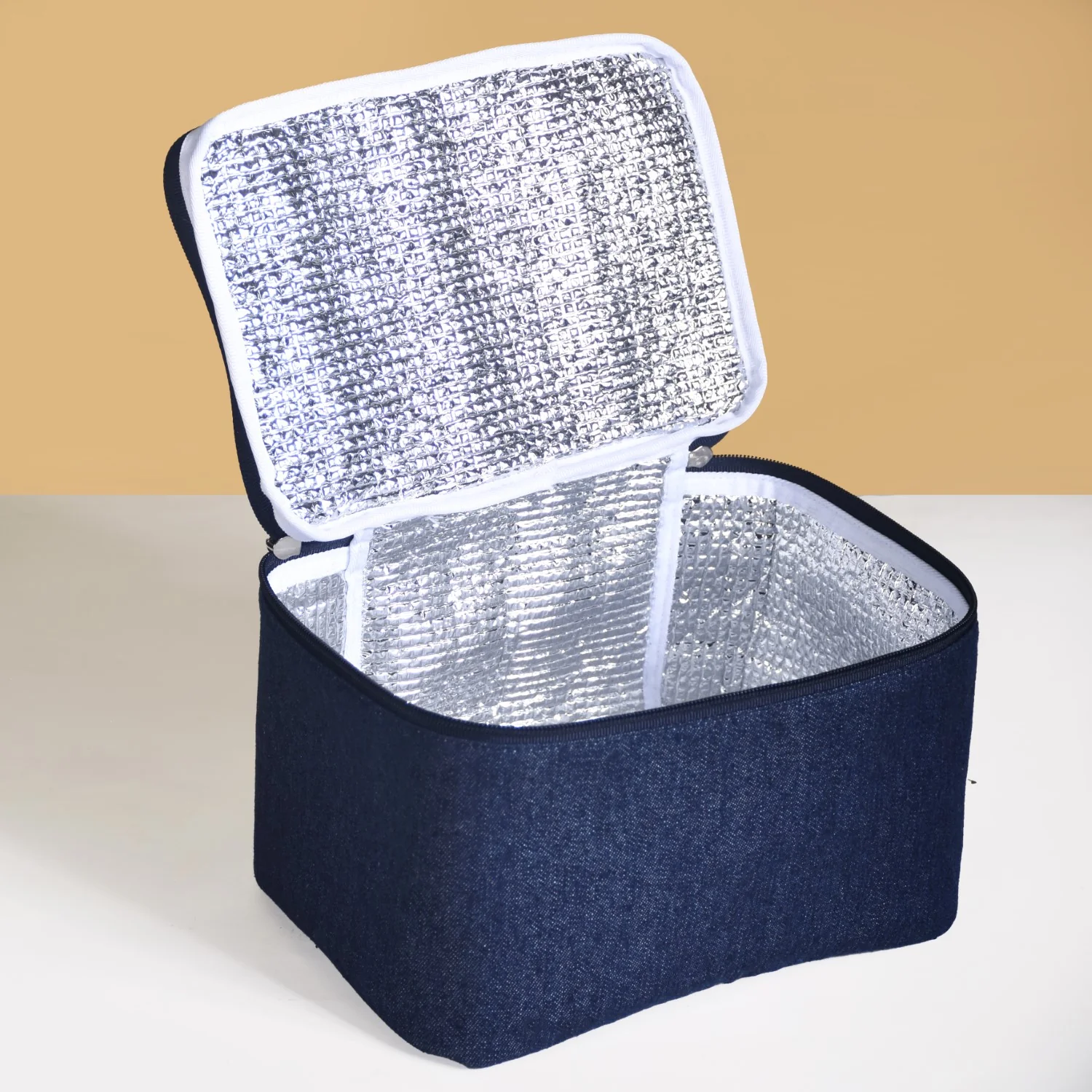 Denim Insulated Food Storage Picnic Bags Set Of 2 - Image 8