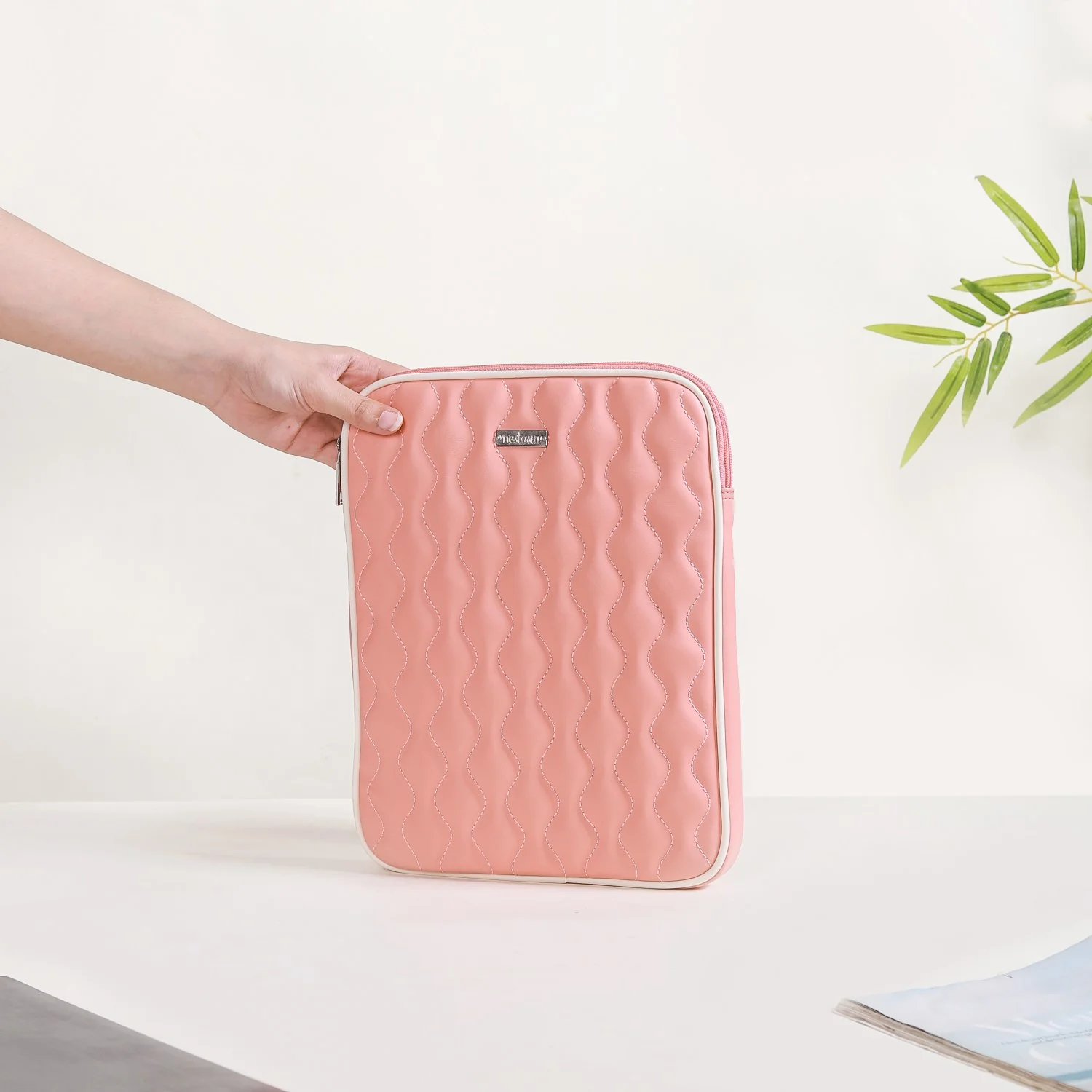 Designer iPad Cover Sleeve Pink - Image 4