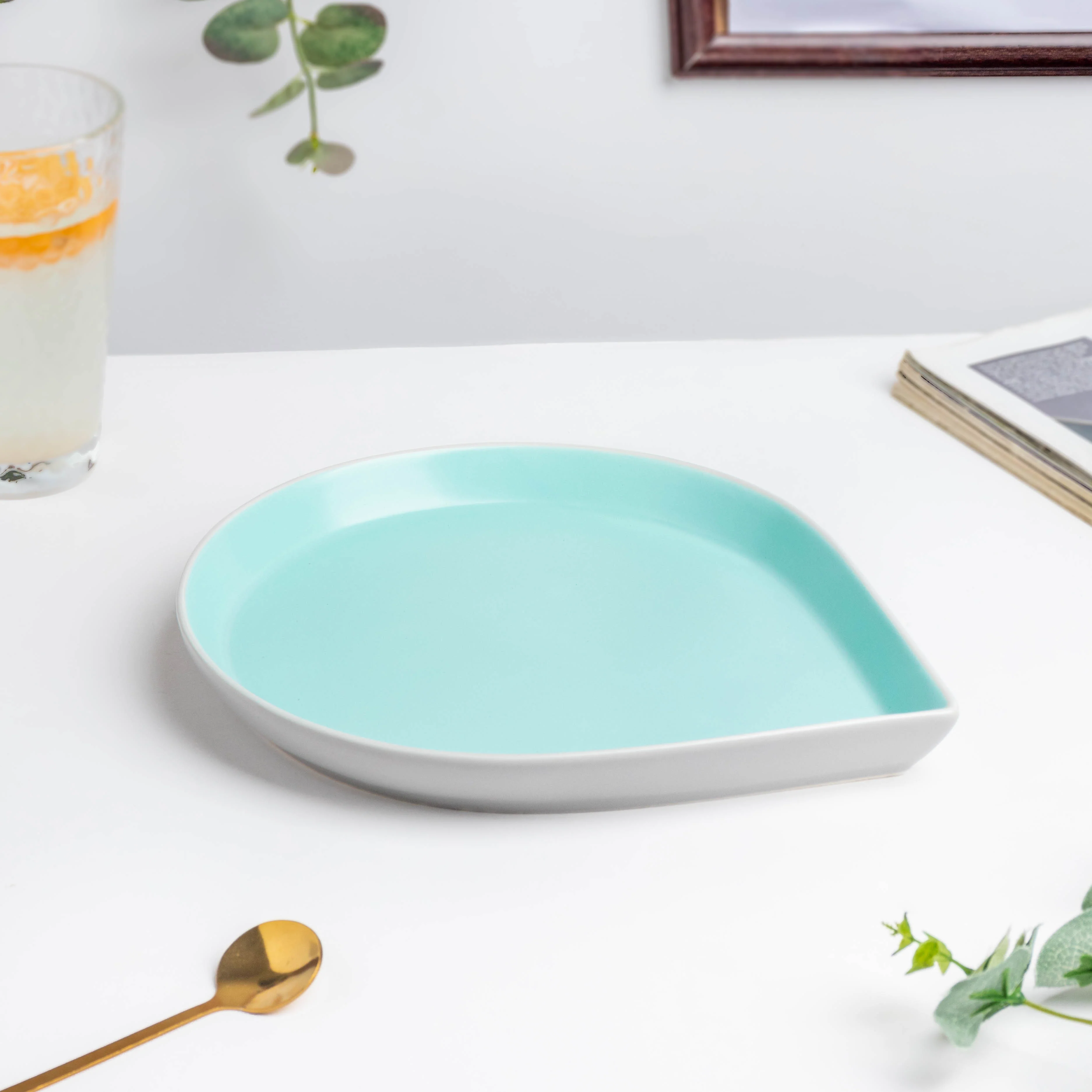 Dew Tiffany Blue Raindrop Snack Plate 10 Inch - Image 4