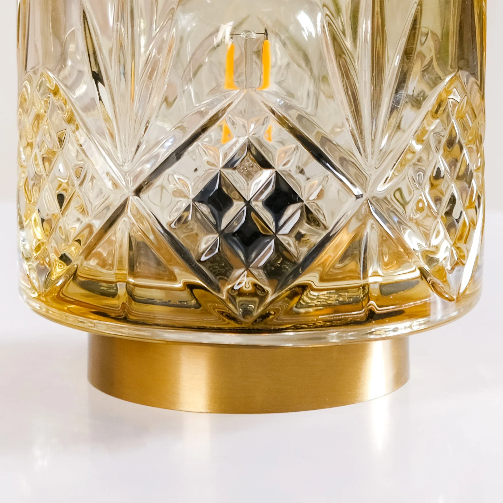 Diamond Cut Glass Decor Lamp Wireless Battery Operated - Image 9