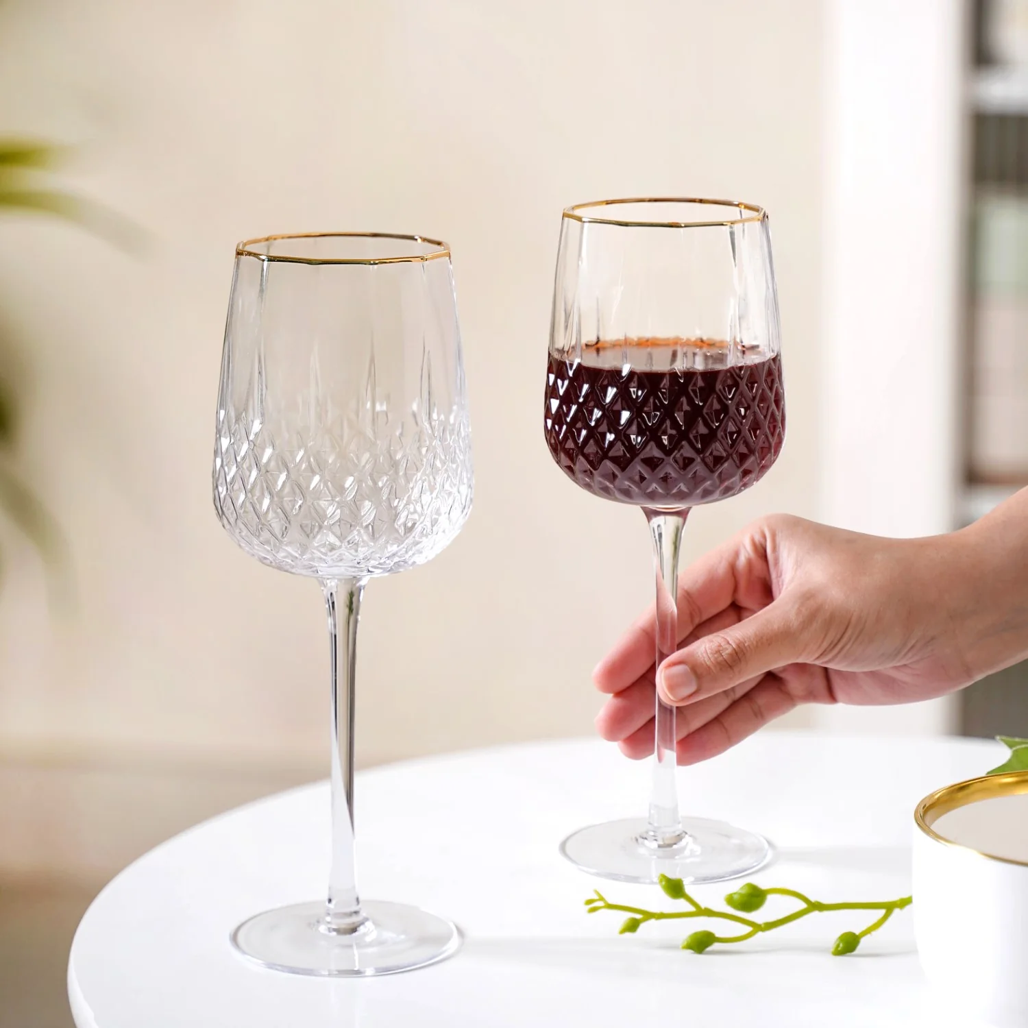 Diamond Texture Goblet Wine Glass Set Of 2 370ml - Image 3