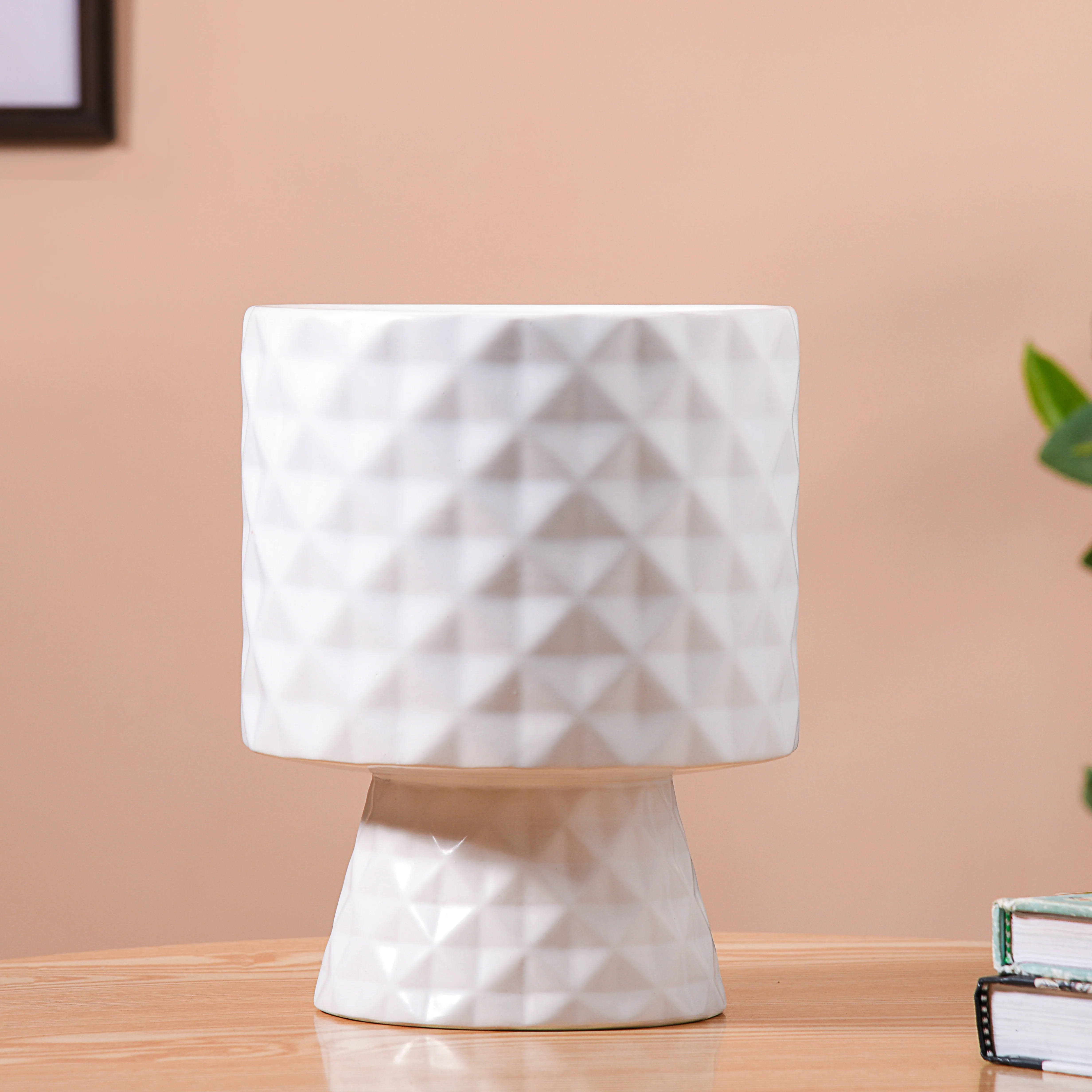 Diamond Textured Ceramic Vase White