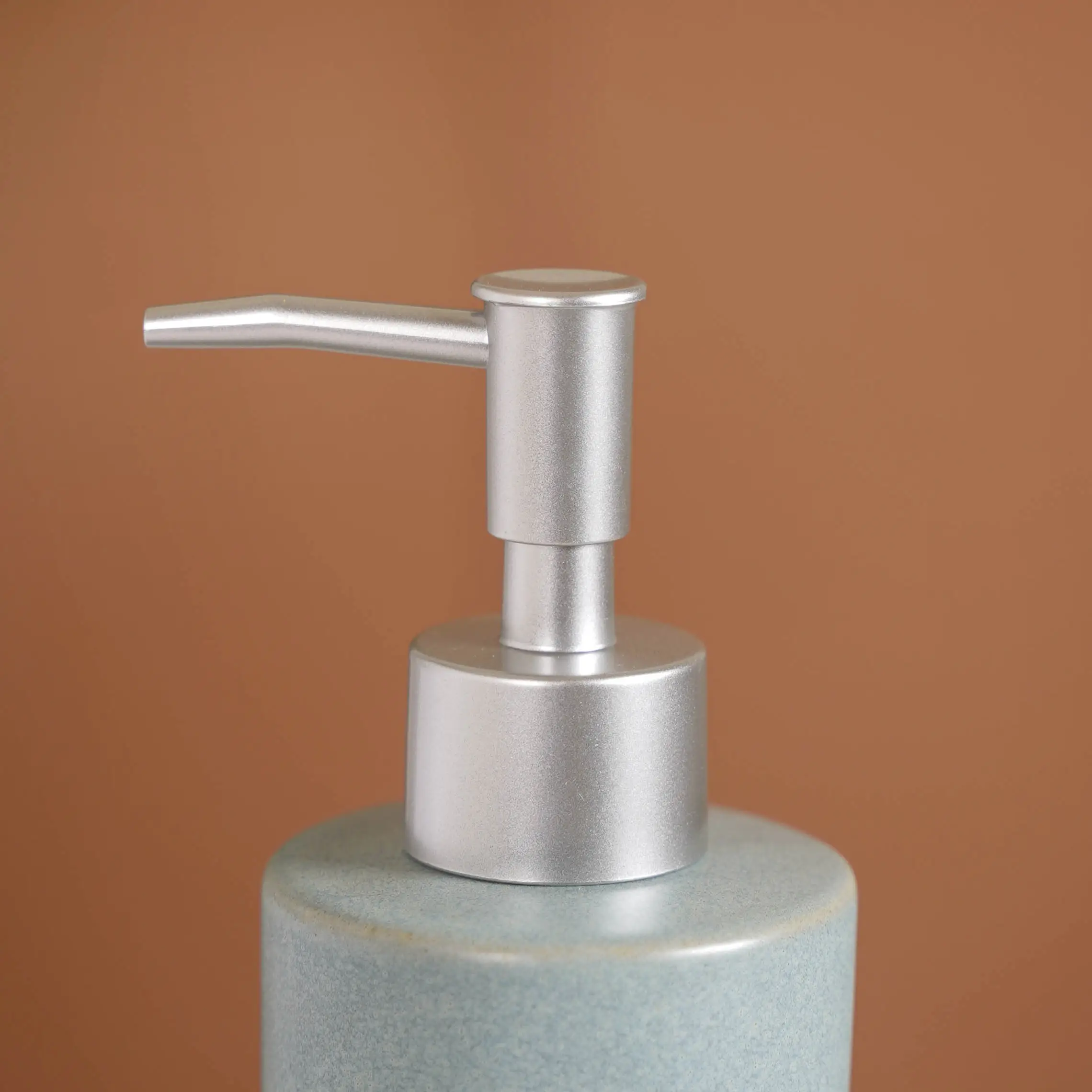 Dispenser With Sponge Holder - Image 8