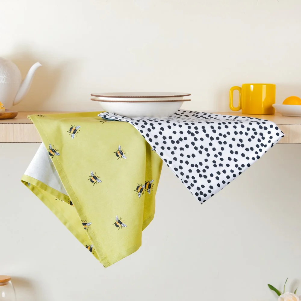 Dots and Bees Printed Cotton Tea Towel Of 2 - Image 3