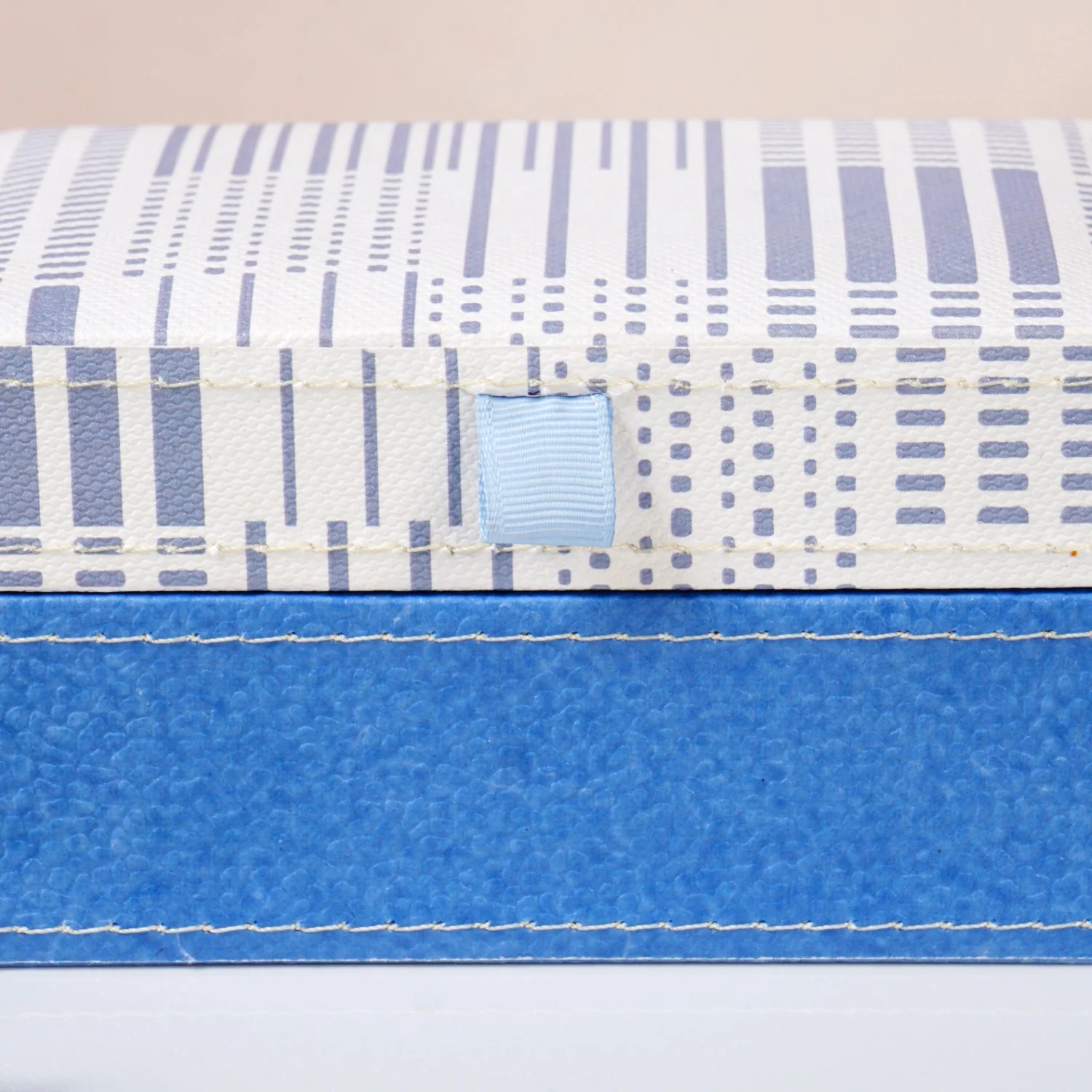 Dots And Dash Portable Jewellery Box With Mirror - Image 6