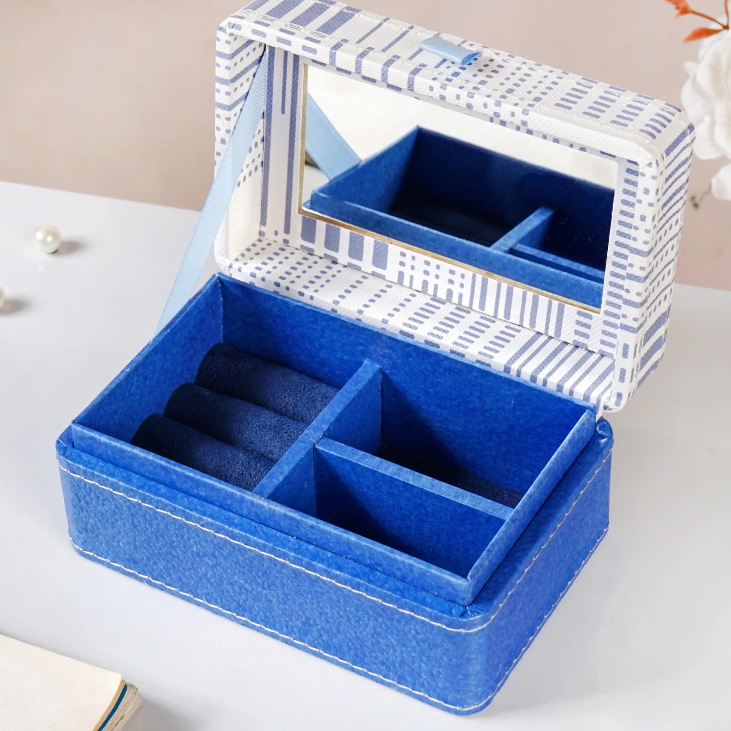 Dots And Dash Portable Jewellery Box With Mirror - Image 7
