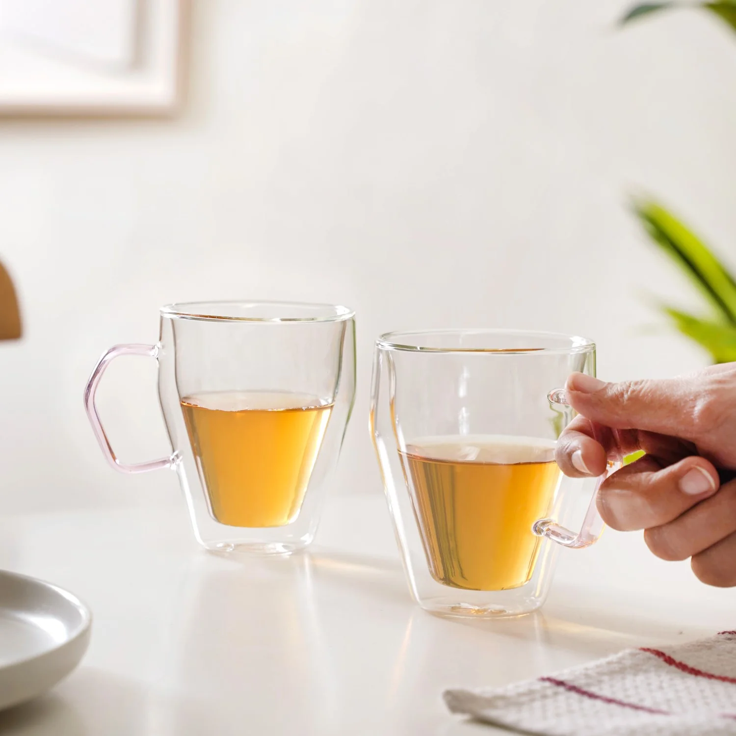 Double Wall Glass Coffee Mug With Pink Handle Set Of 2 250ml - Image 2