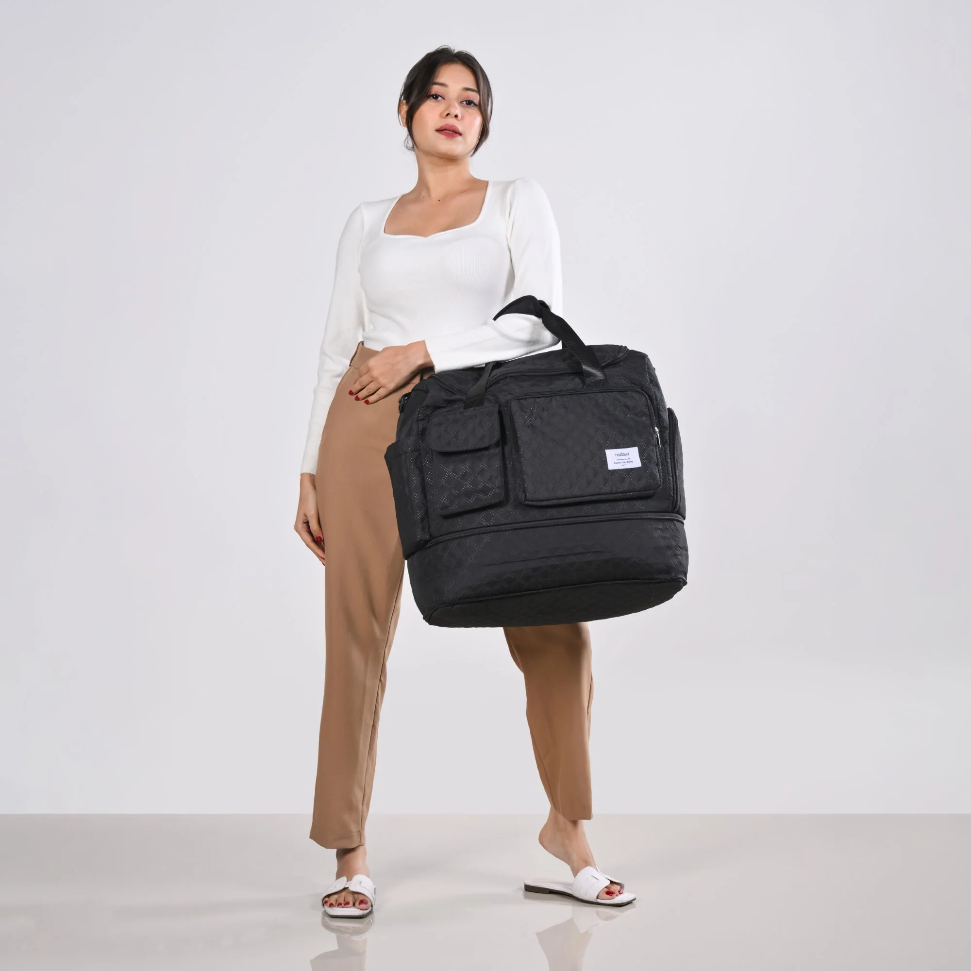 Dova Extendable Bag For Travel Black - Image 7