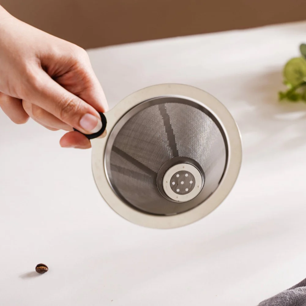 V60 Drip Coffee Filter With Silicon Grip - Image 2