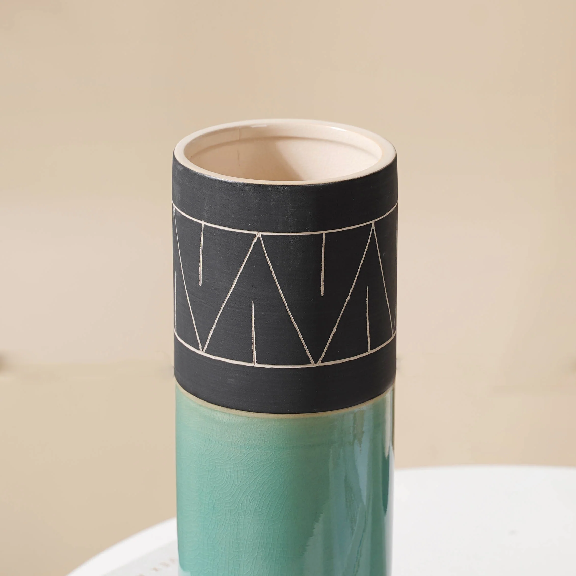 Dual Toned Taper Flower Vase - Image 10