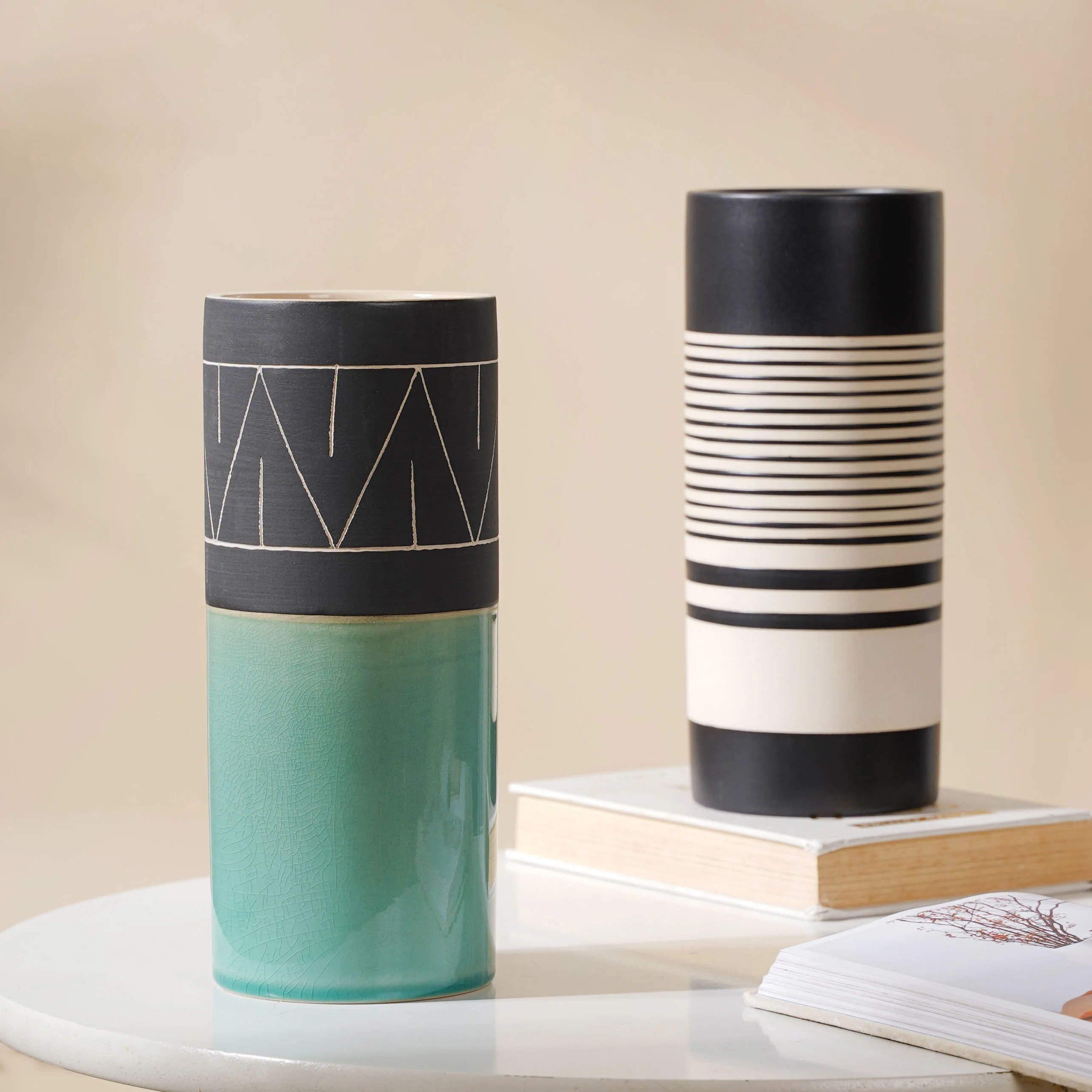 Dual Toned Taper Flower Vase - Image 5