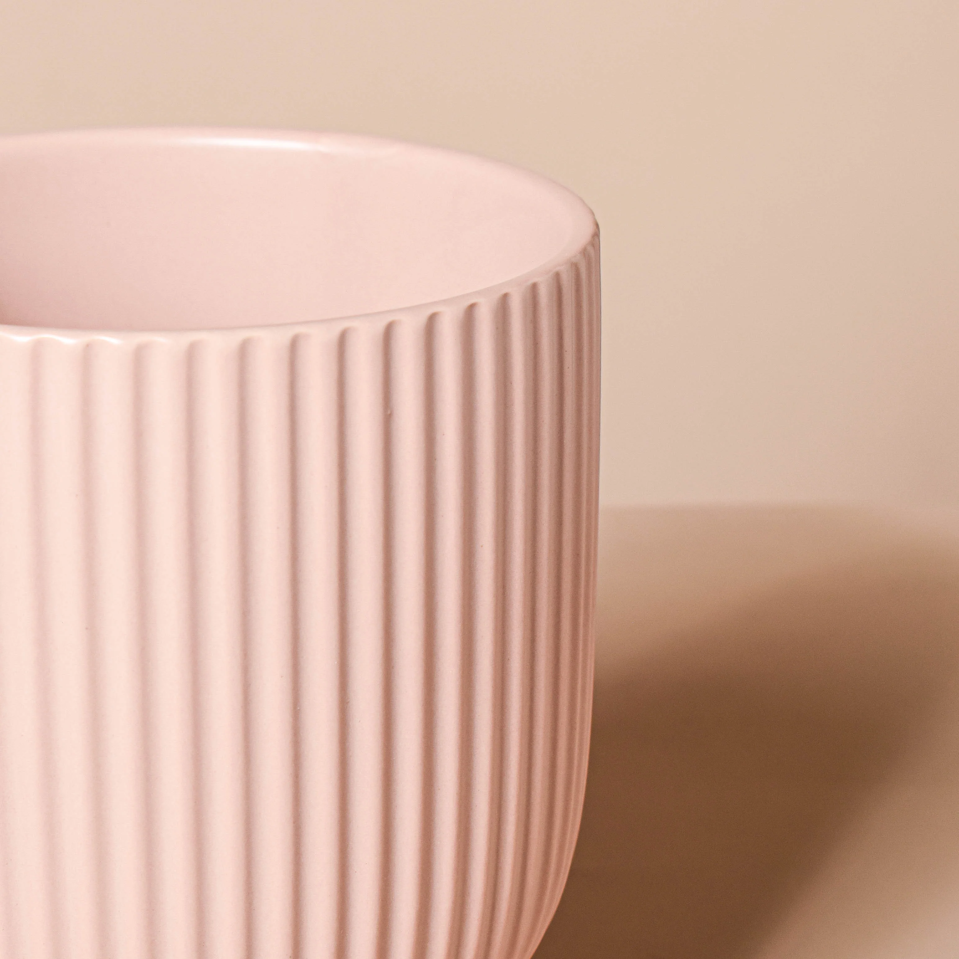 Dusky Pink Ribbed Vase - Image 4