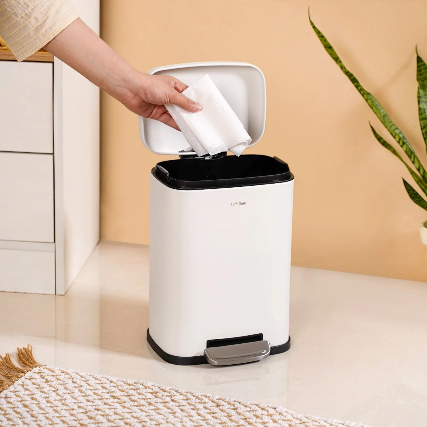 Dustro Metal Pedal Dustbin White 5000ml - Image 2