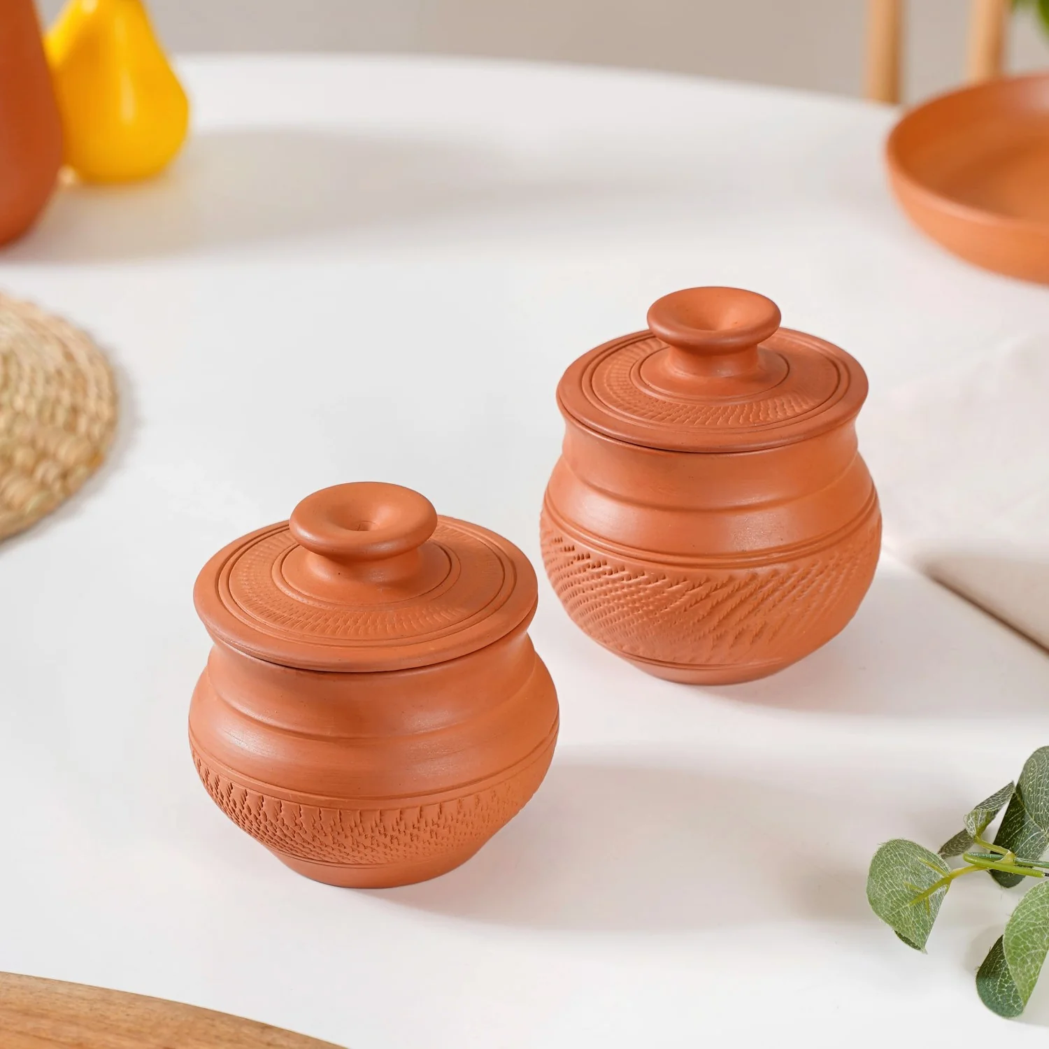 Earthen Clay Pot With Lid Set Of 2 650ml - Image 2