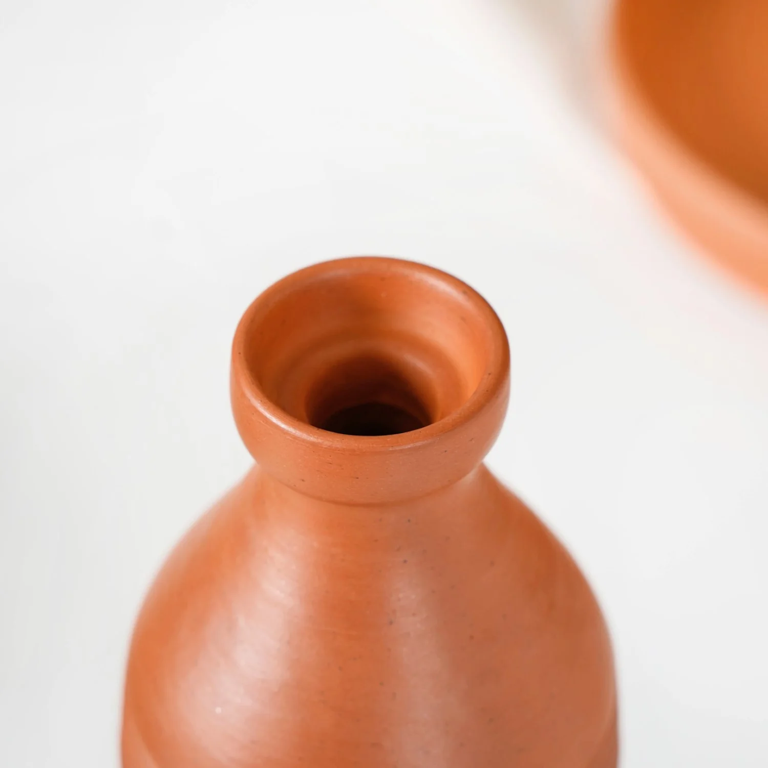 Earthen Clay Water Bottle 850ml - Image 3