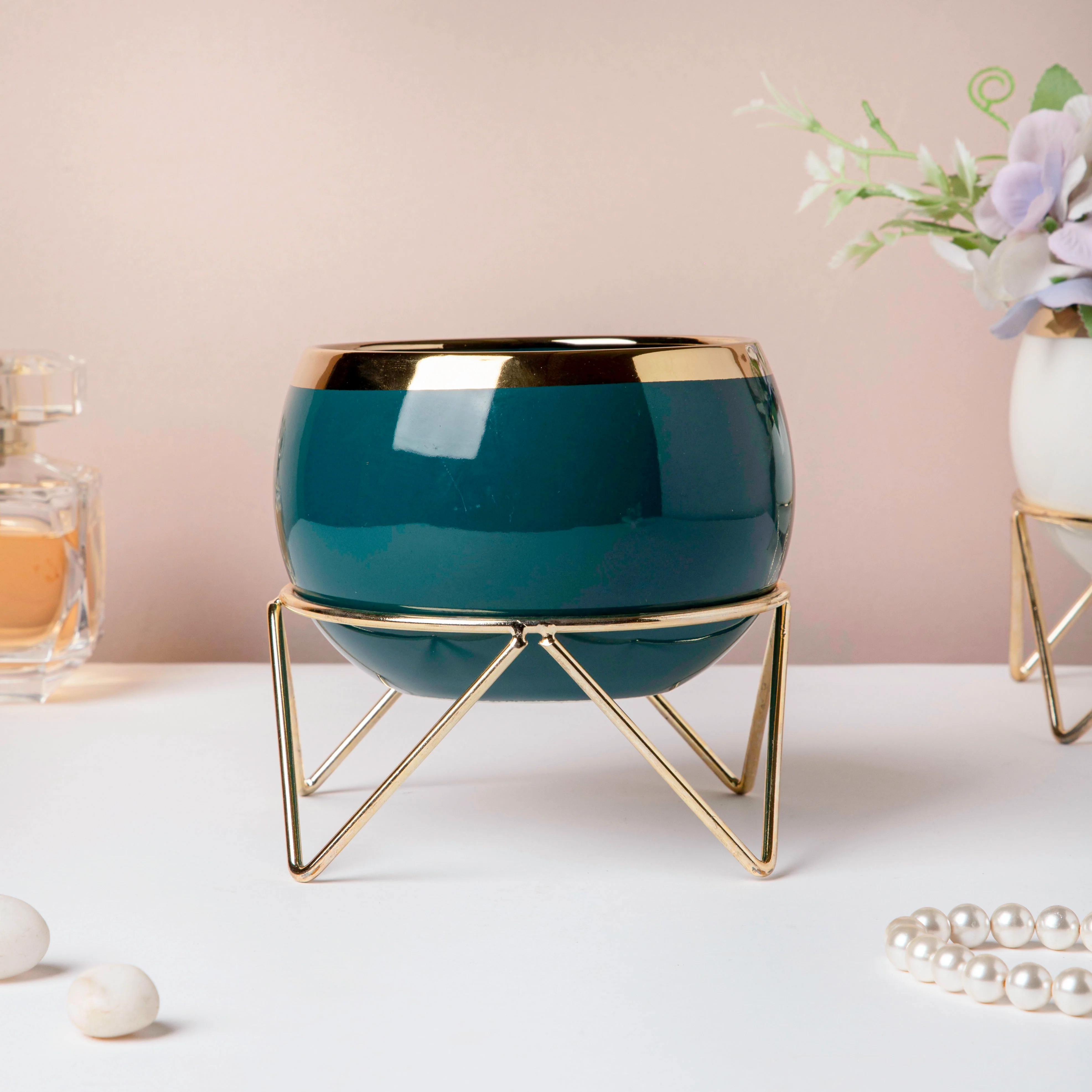 Eclat Ceramic Green Planter With Stand Large - Image 3