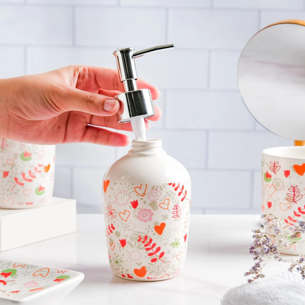 Eclectic Ceramic Bathroom Accessories Set of 5 - Image 4
