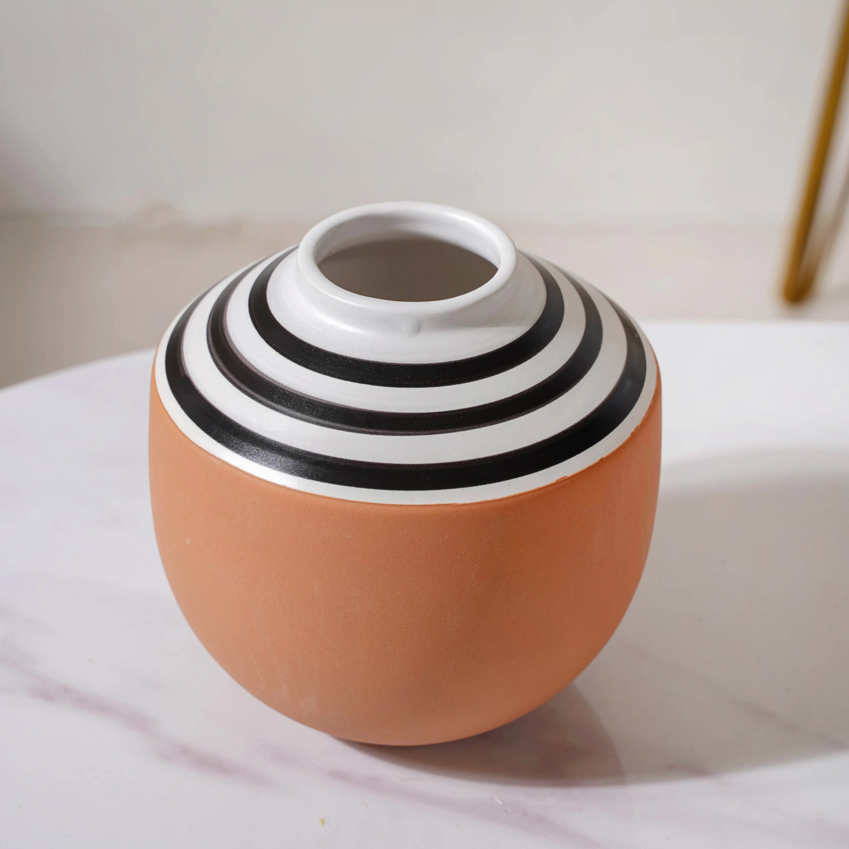 Eclectic Flower Vase - Image 3