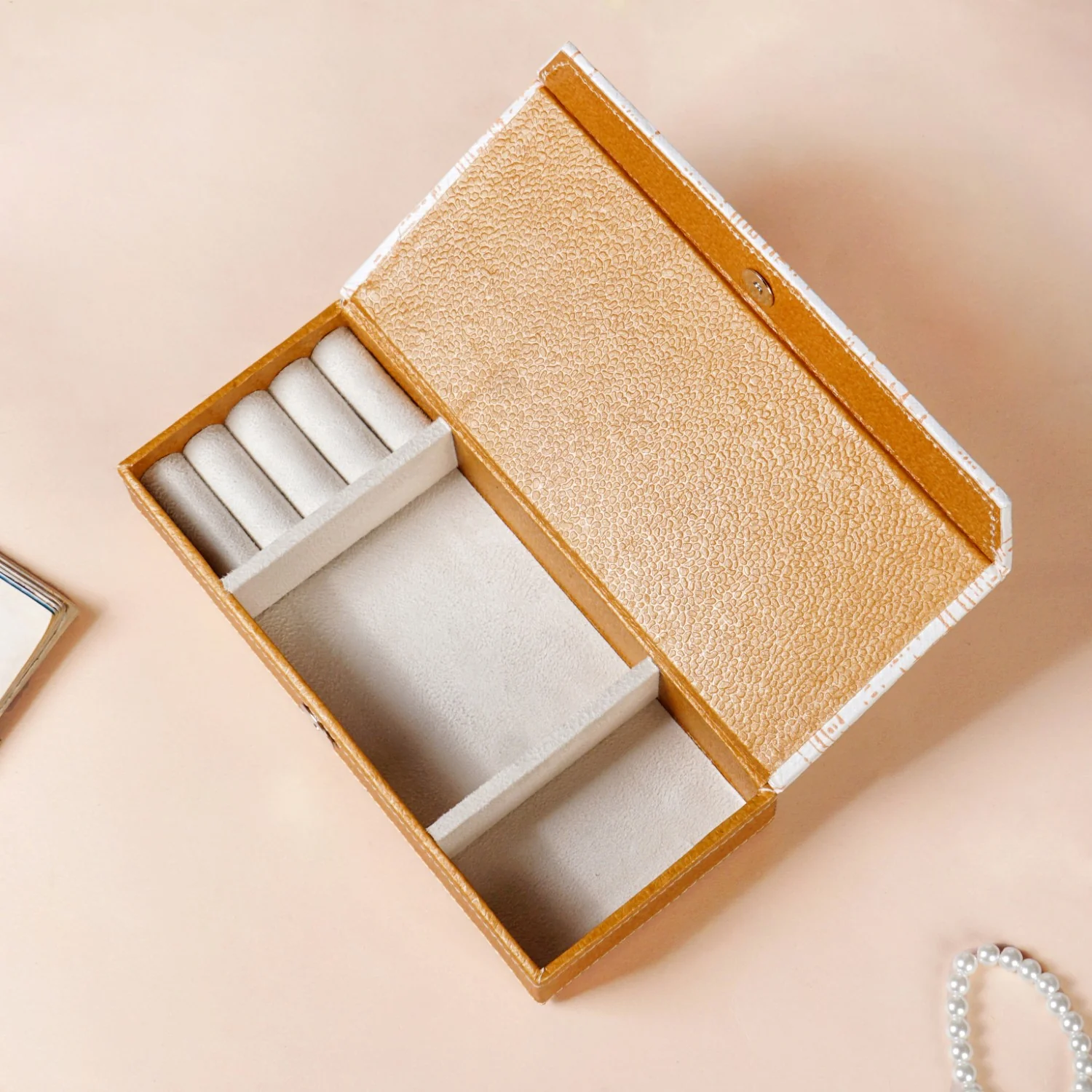 Eco Friendly Quadrata Pattern Sectioned Trinket Case - Image 6