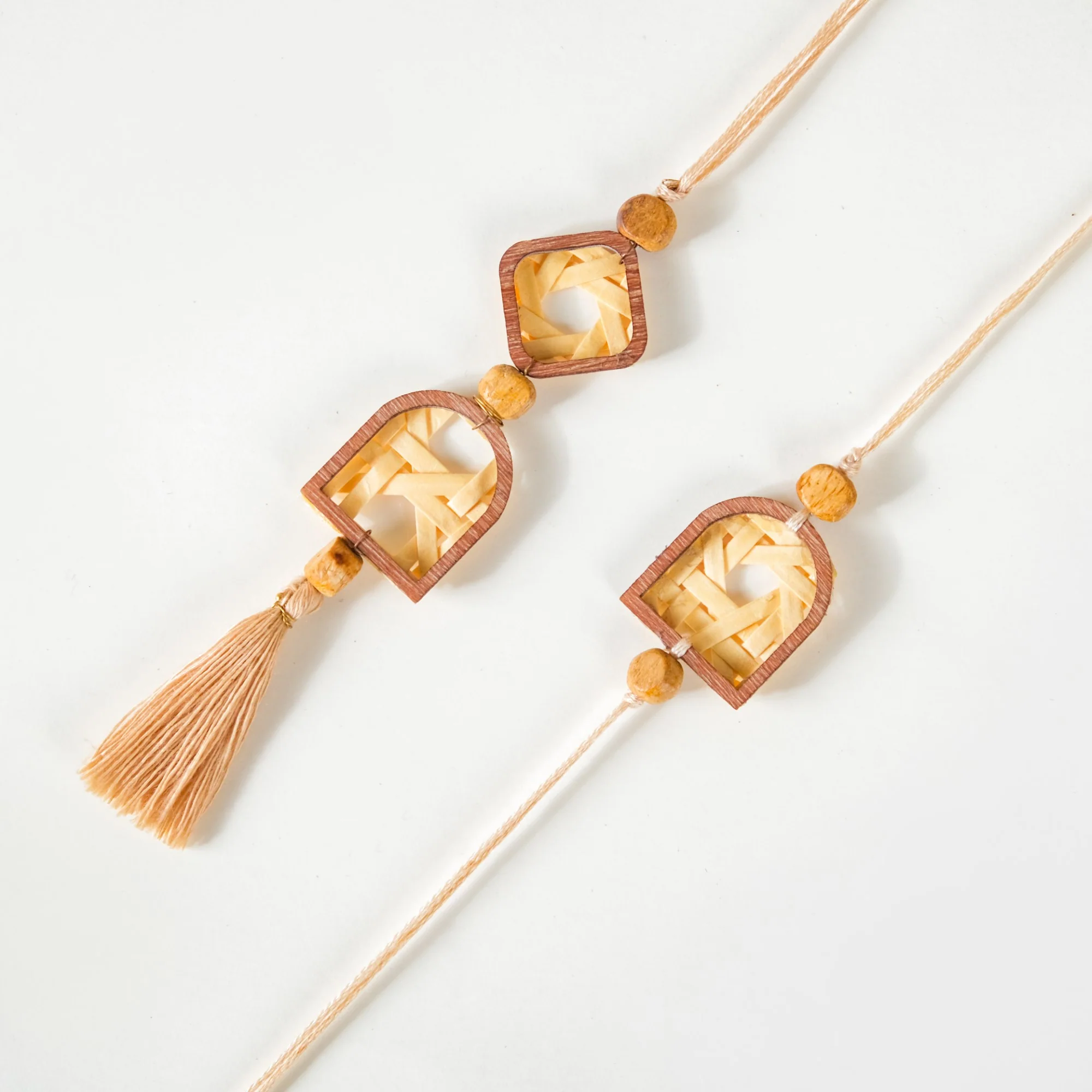 Eco-Friendly Rakhi Gifts For Bhaiya & Bhabhi Set Of 3 - Image 2