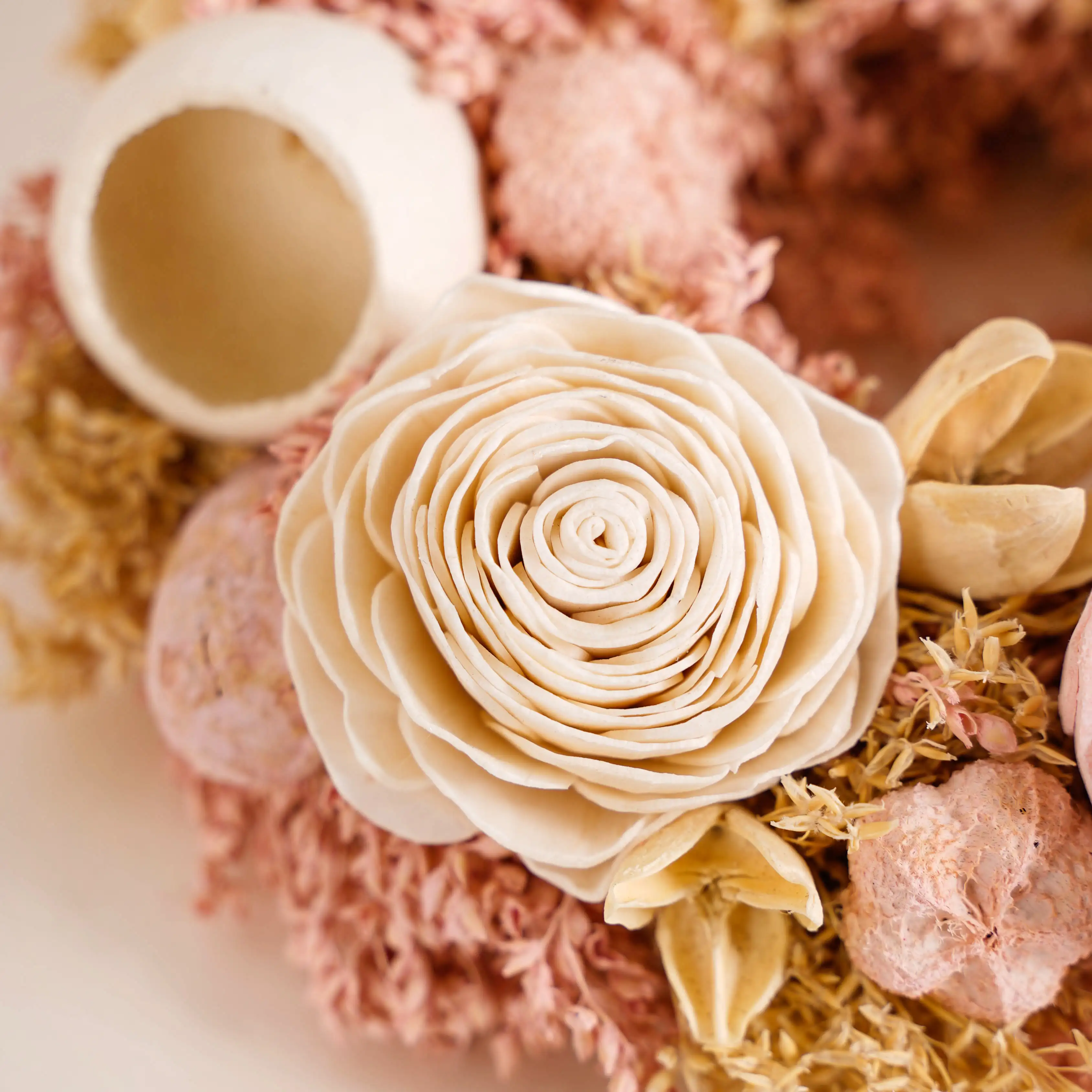 Eco-Friendly Rose Dried Flower Wreath Pink - Image 10