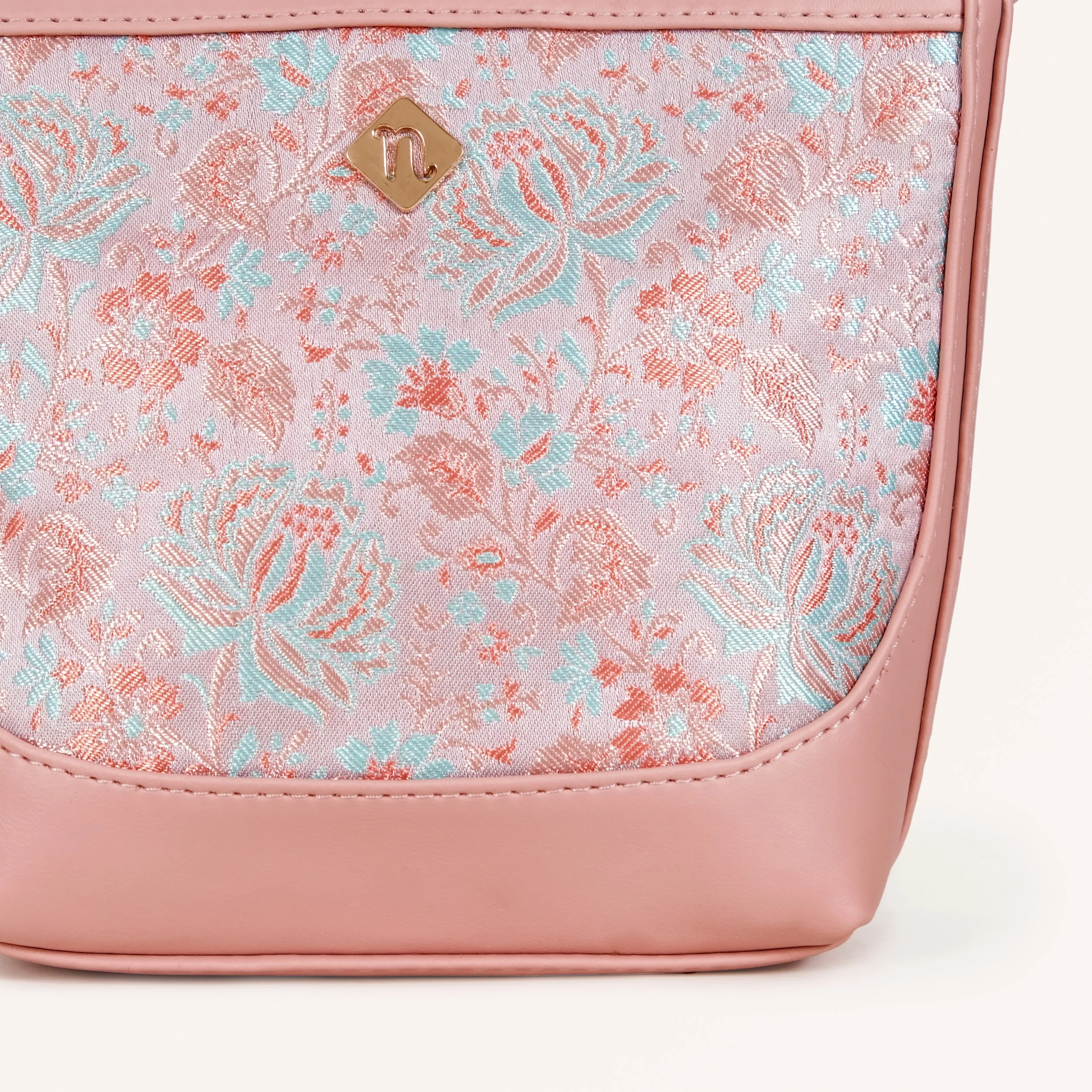 Eden Women Bucket Bag Pink - Image 8
