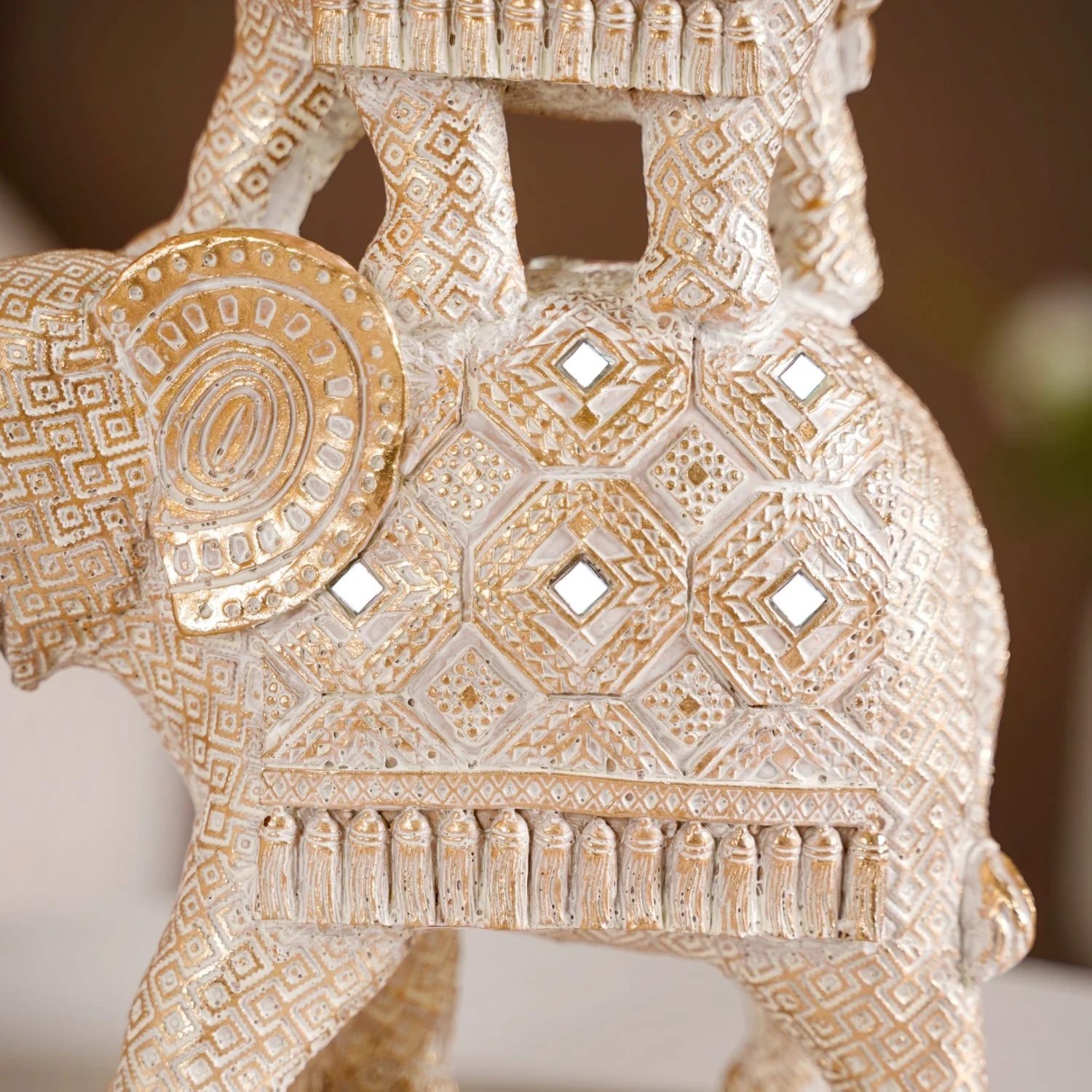 Elephant Family Pyramid With Mirrorwork White - Image 7
